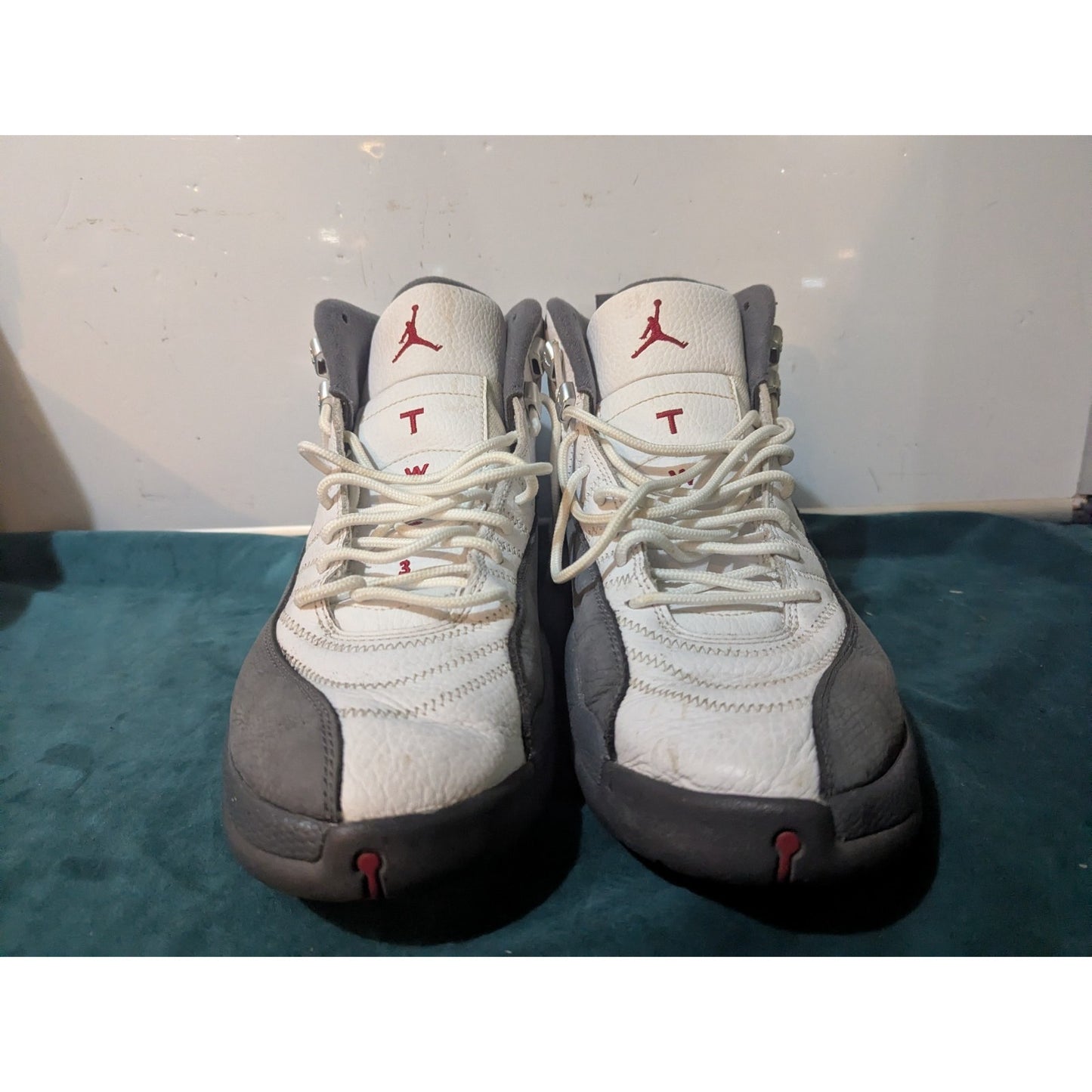 Nike Air Jordan 12 Retro Size 13