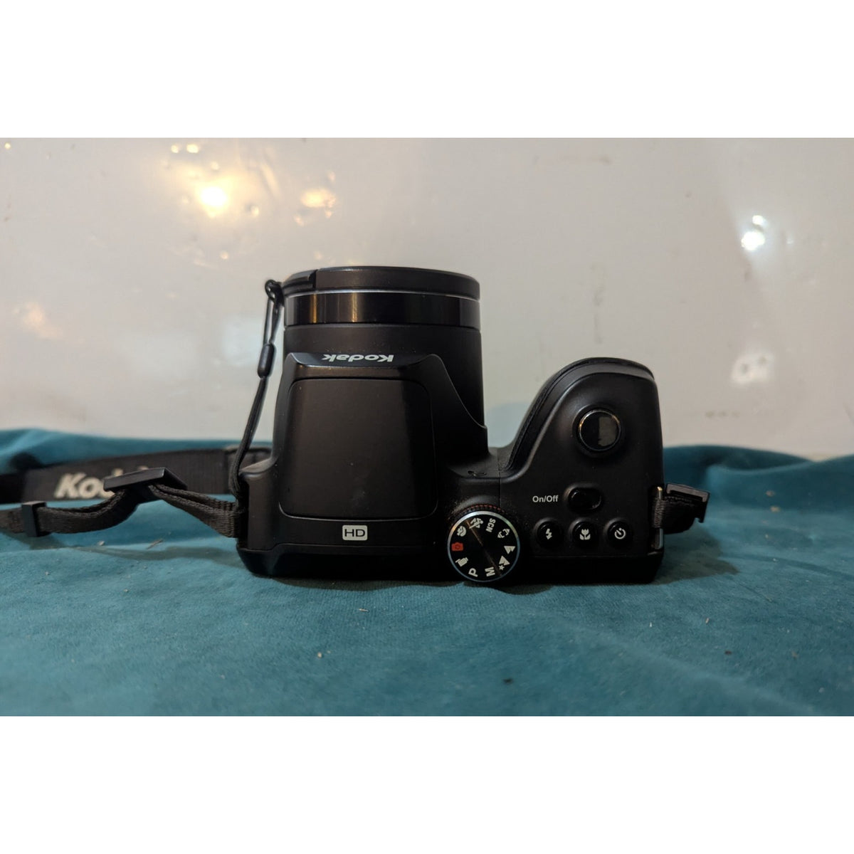 Kodak EasyShare Z5010 Digital Camera 14.0MP
