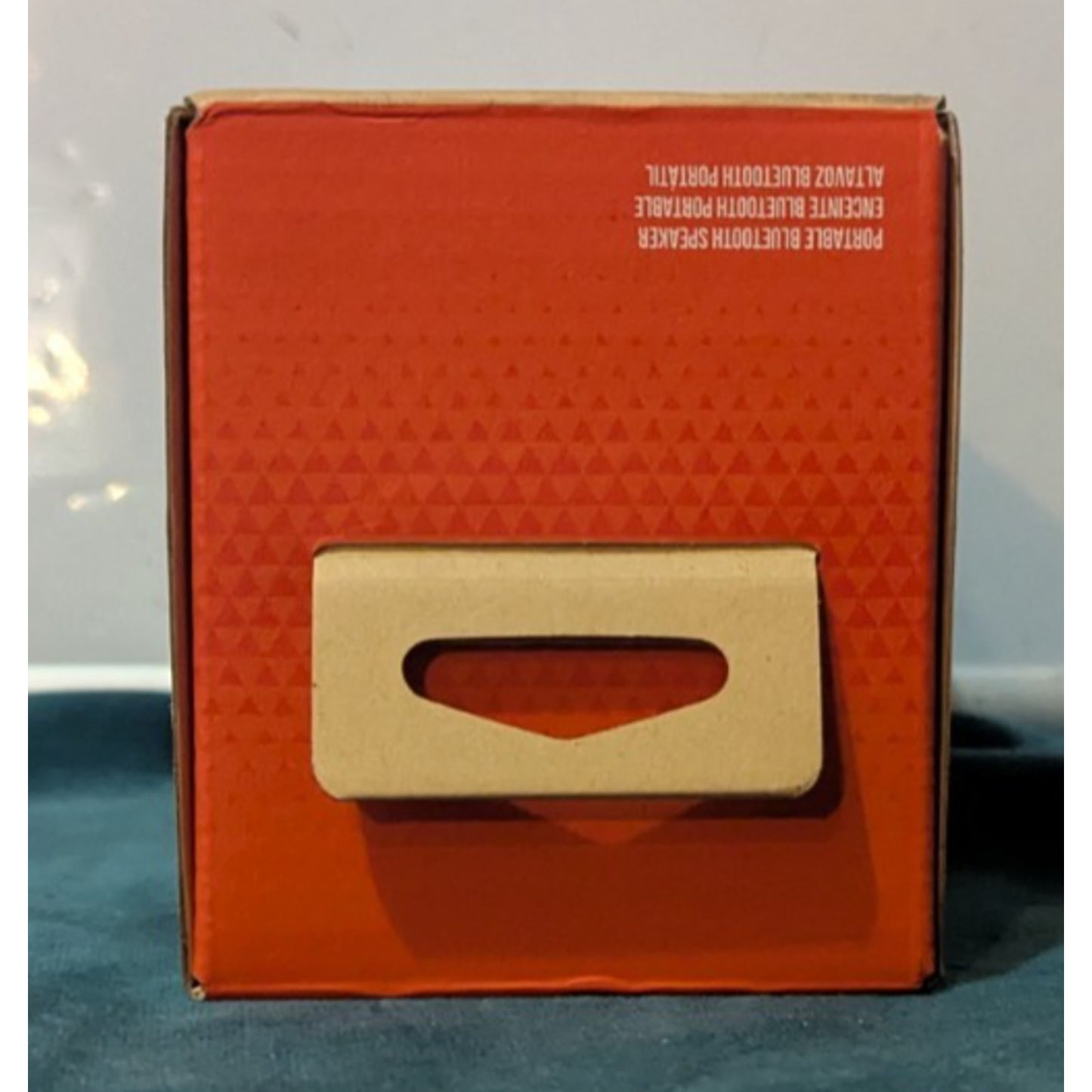 JBL Grip Wireless Speaker