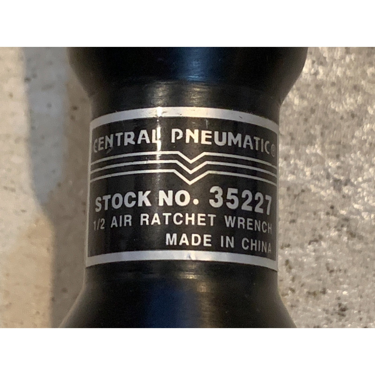 Central Pneumatic 1/2" Heavy Duty Air Ratchet Wrench Model 35227