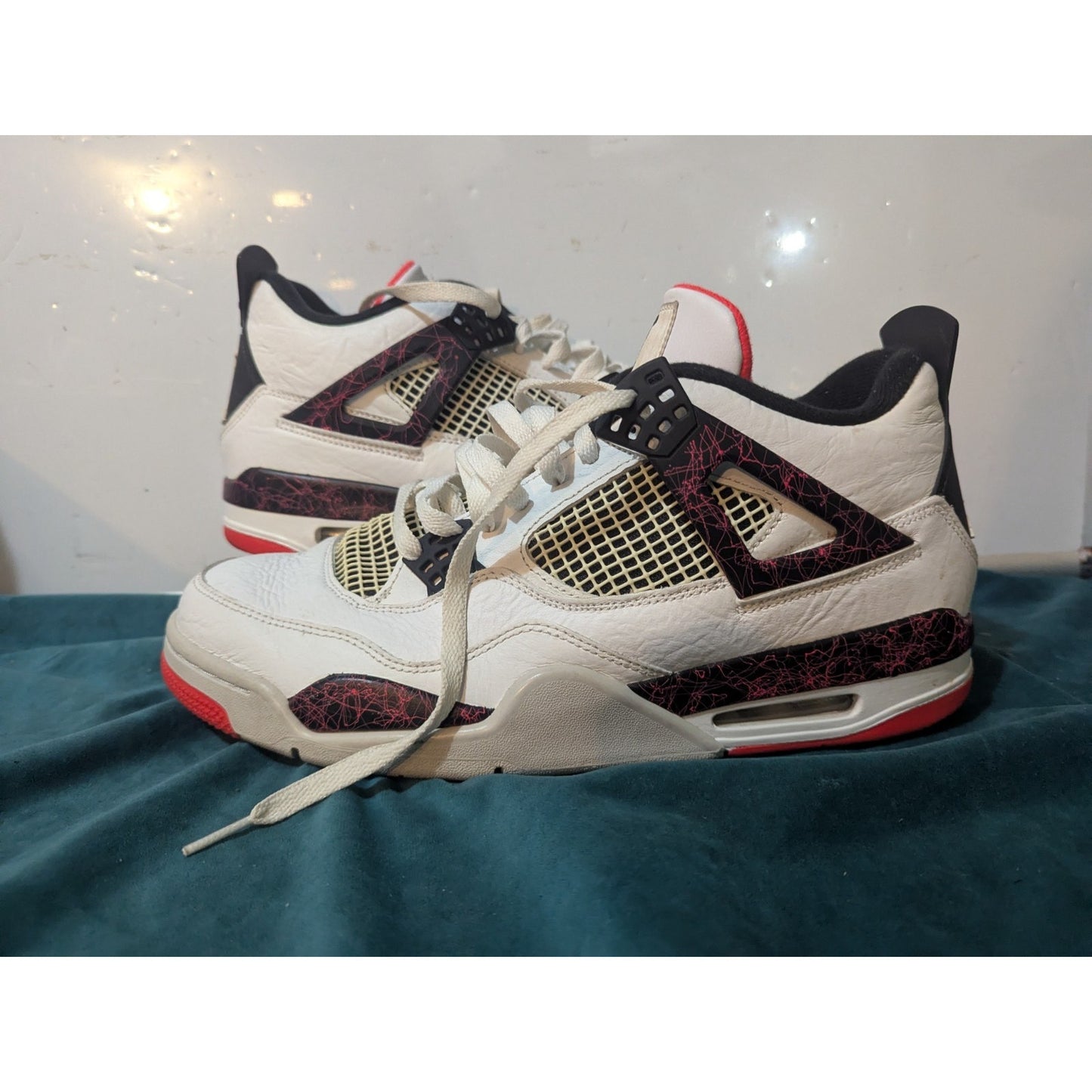 Nike Air Jordan 4 Retro Flight Nostalgia Size 12