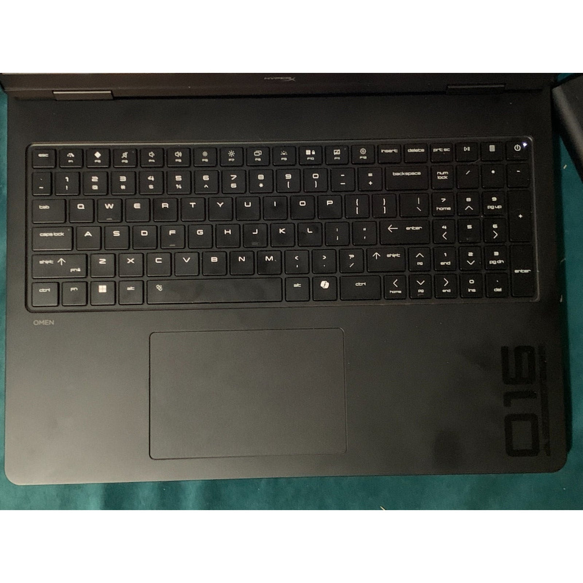HyperX OMEN 16" Gaming AMD Ryzen 7 8745HX NVIDIA RTX 5060 8gb 16GB ram 512GB SSD