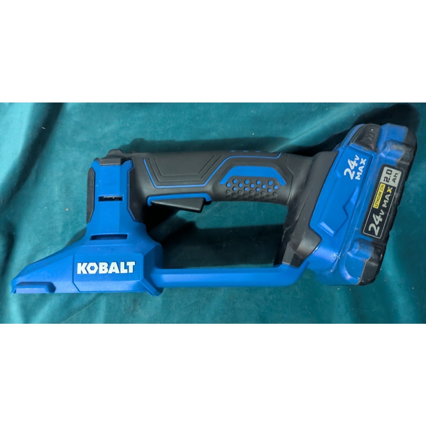 Kobalt 24V 8 Battery Hedge Trimmer