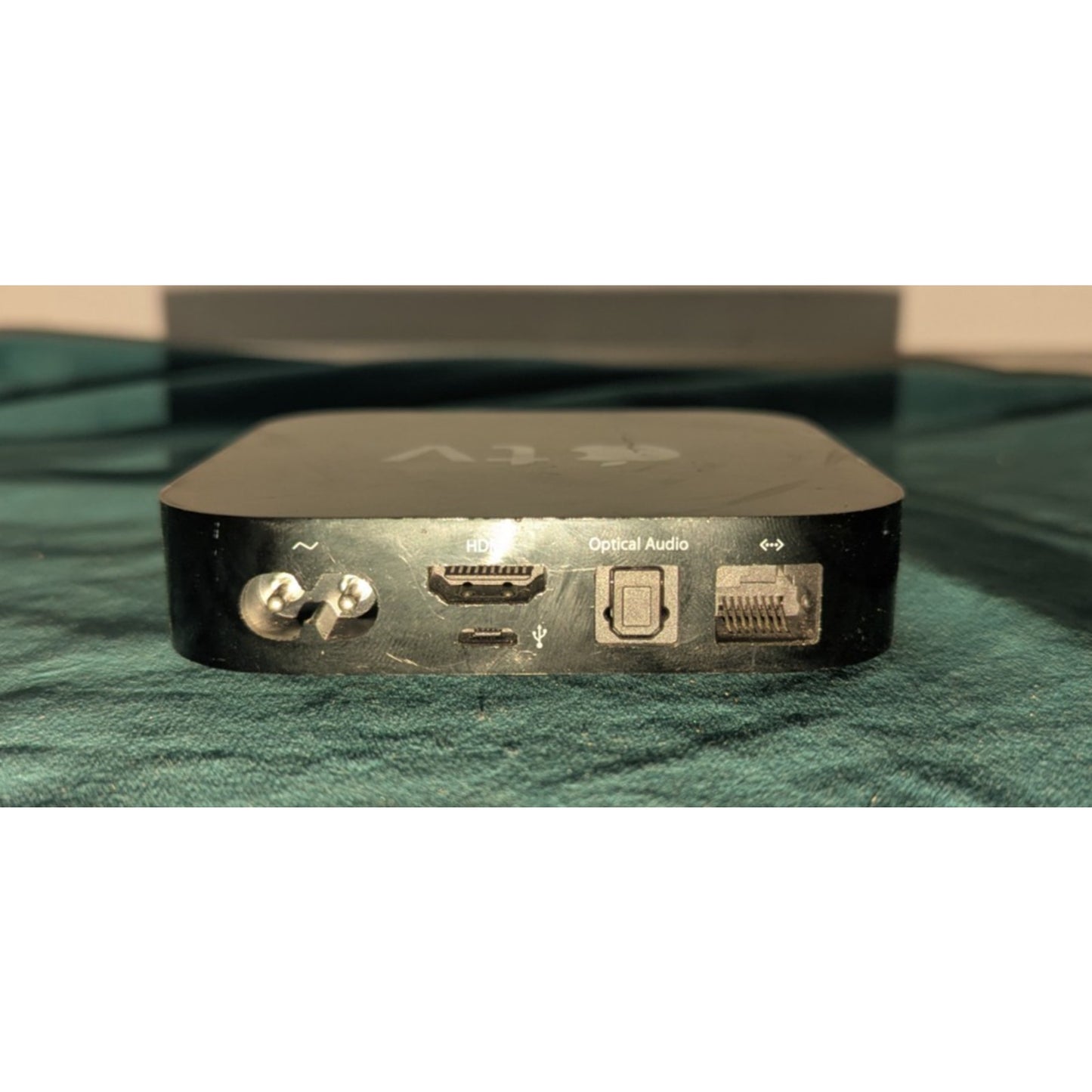 Apple TV 3rd Generation 8GB HD Media Streamer A1469