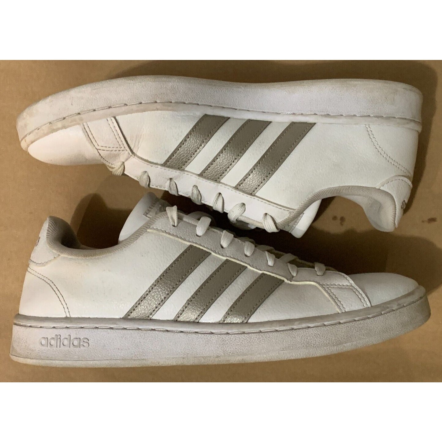 Adidas Superstar Sneakers Women 11 Metallic Cloudfoam White 28Y001