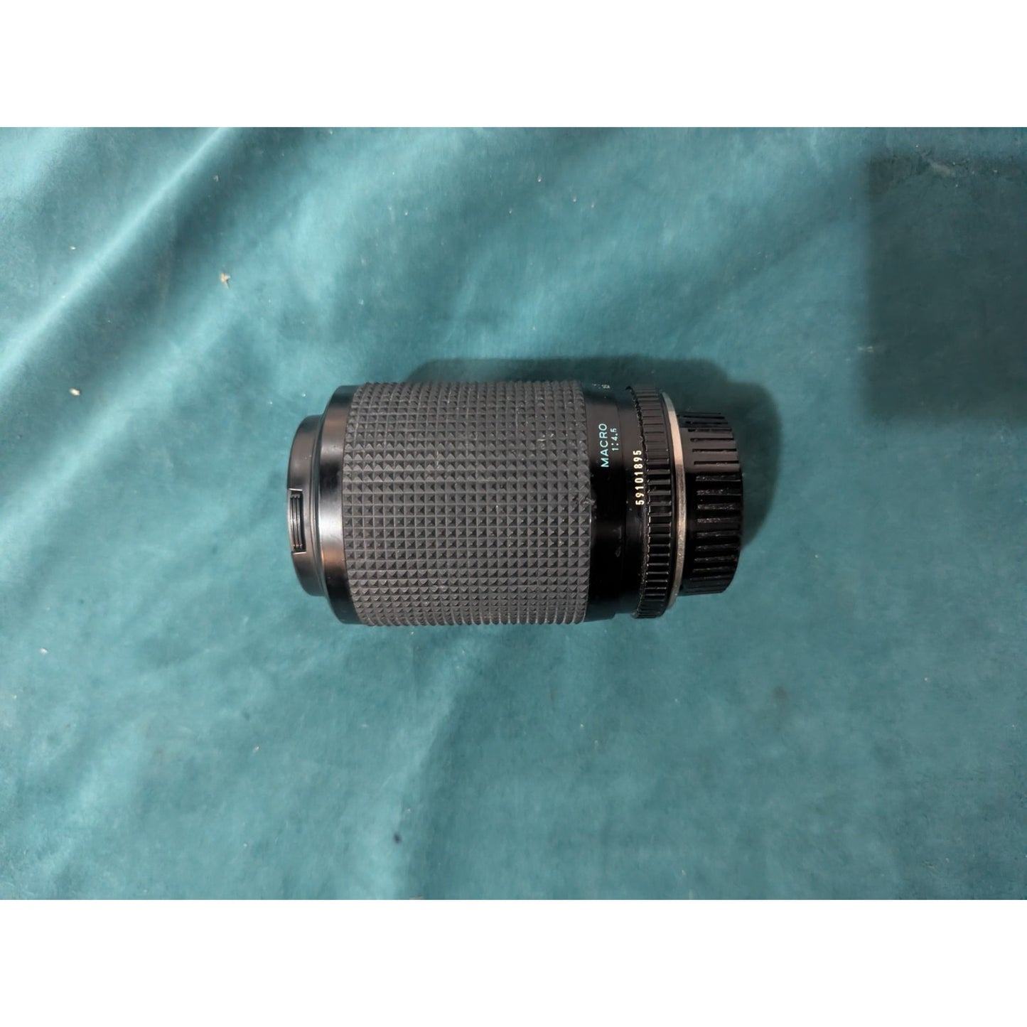 Minolta MD ZOOM Lens 70-210mm 1:4 55mm