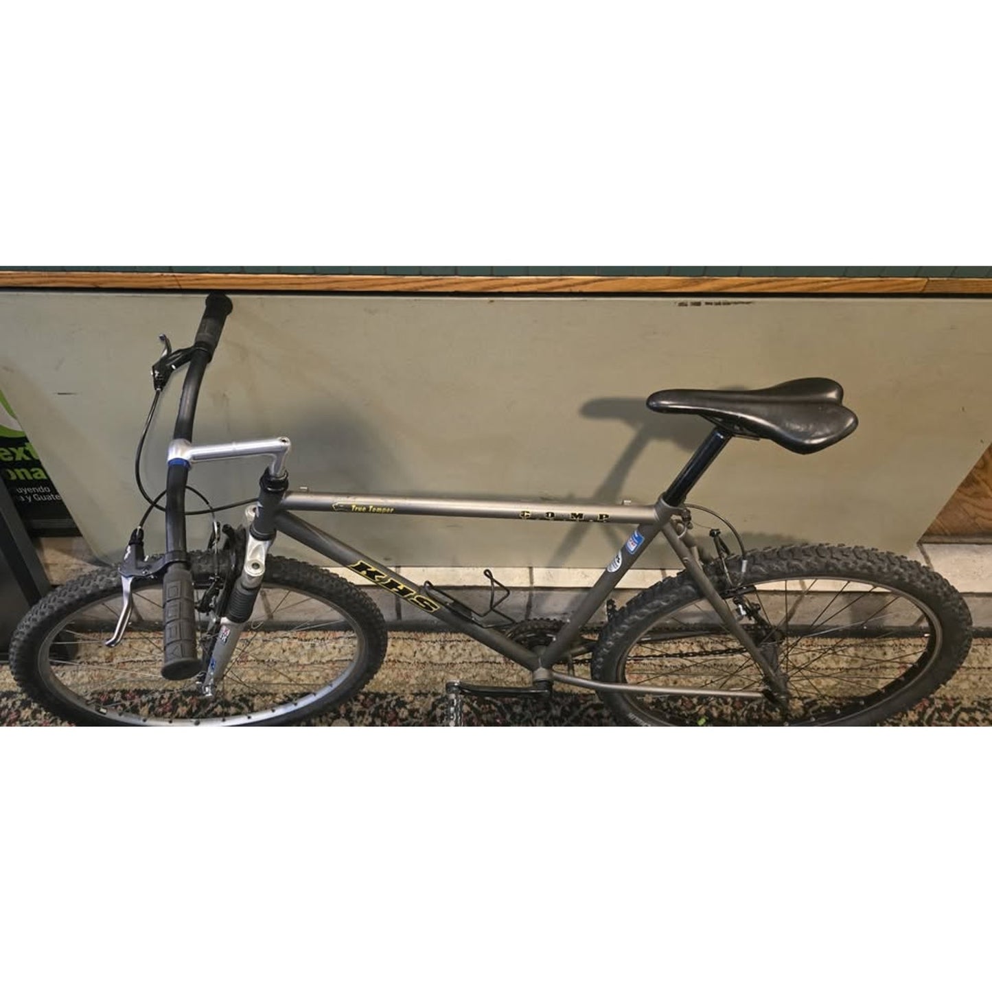 Montana Comp Mountain Bike / 20" Frame / 26" Wheels / Single Speed /