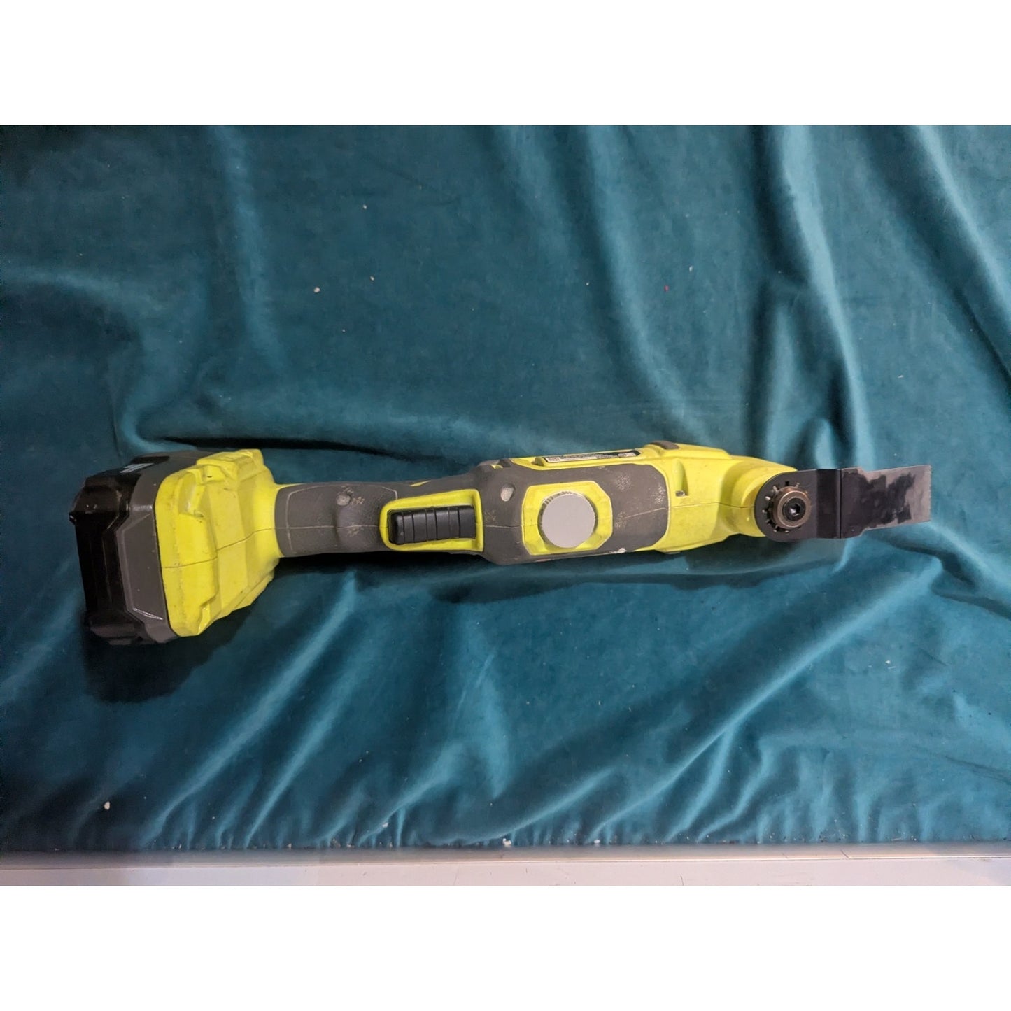 Ryobi ONE+ 18V Cordless Oscillating Multi-Tool Battery Included