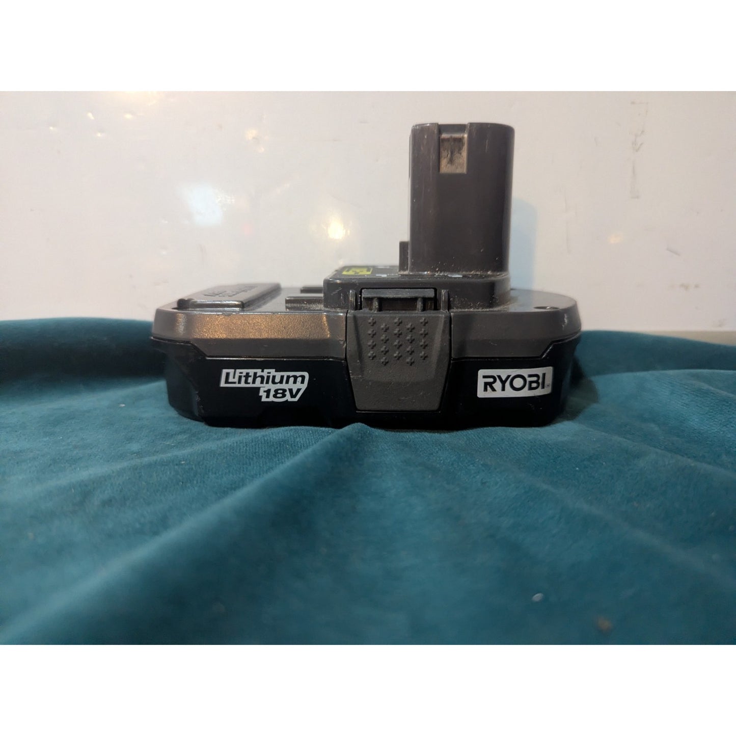 Ryobi ONE+ 18V Cordless Oscillating Multi-Tool Battery Included