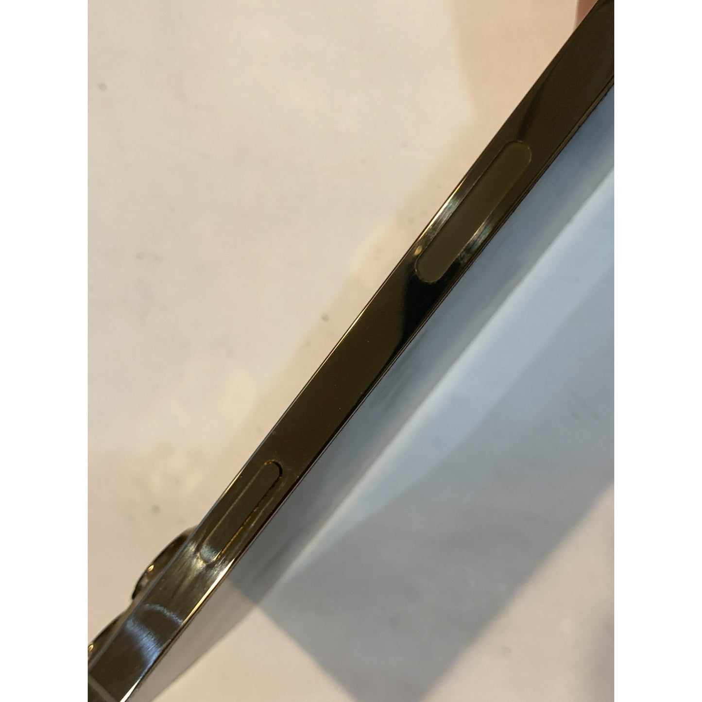 Apple iPhone 13 Pro Max A2484 MLKN3LL/A 128GB Gold (Xfinity)