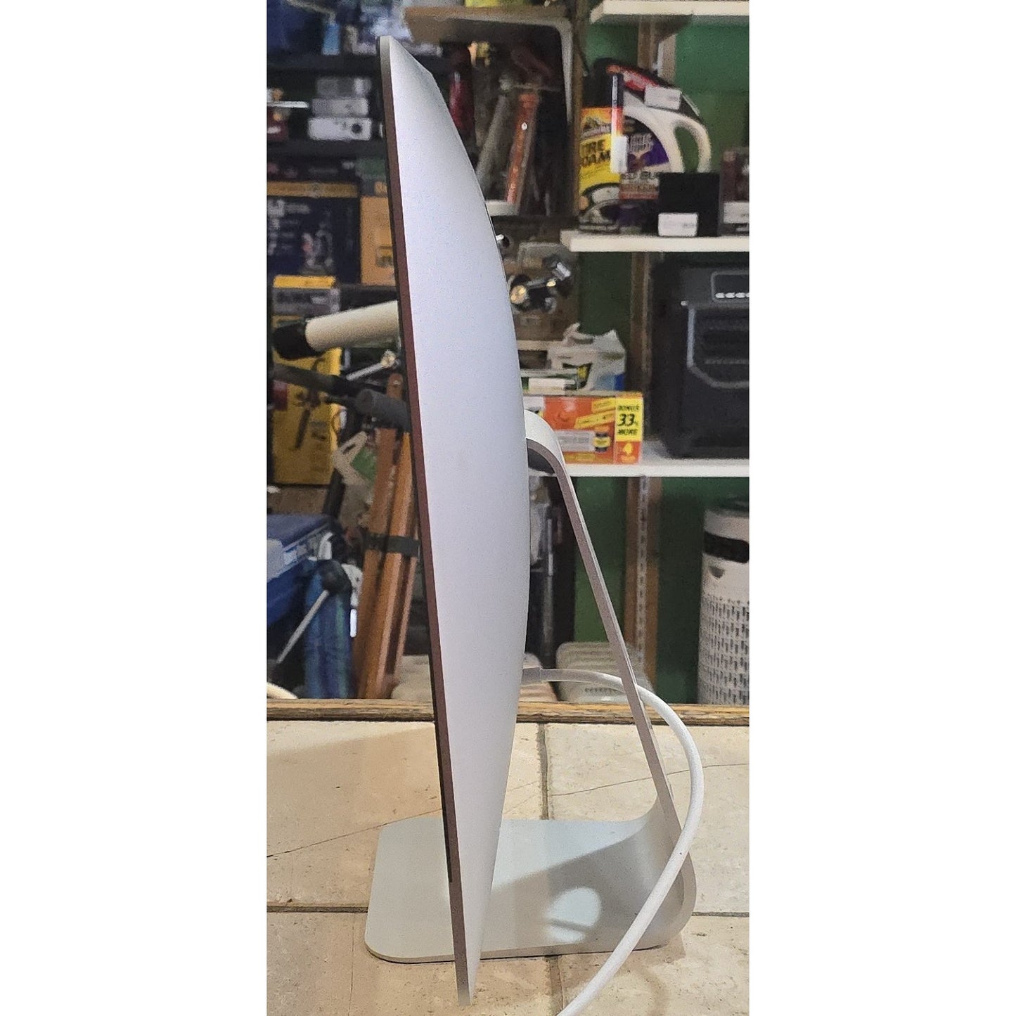 Apple iMac A2116 i3-8100 3.60GHz 8GB RAM 256GB SSD (Early 2019) Sequoia