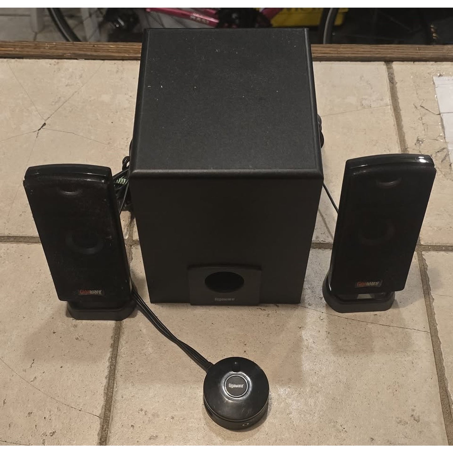 Gigware 2.1 MultiMedia Speaker & Subwoofer Set / 40-287 /