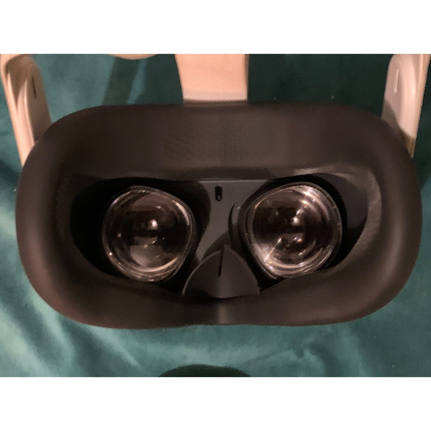 Meta Oculus Quest 2 128GB Standalone VR Headset - White With Controllers