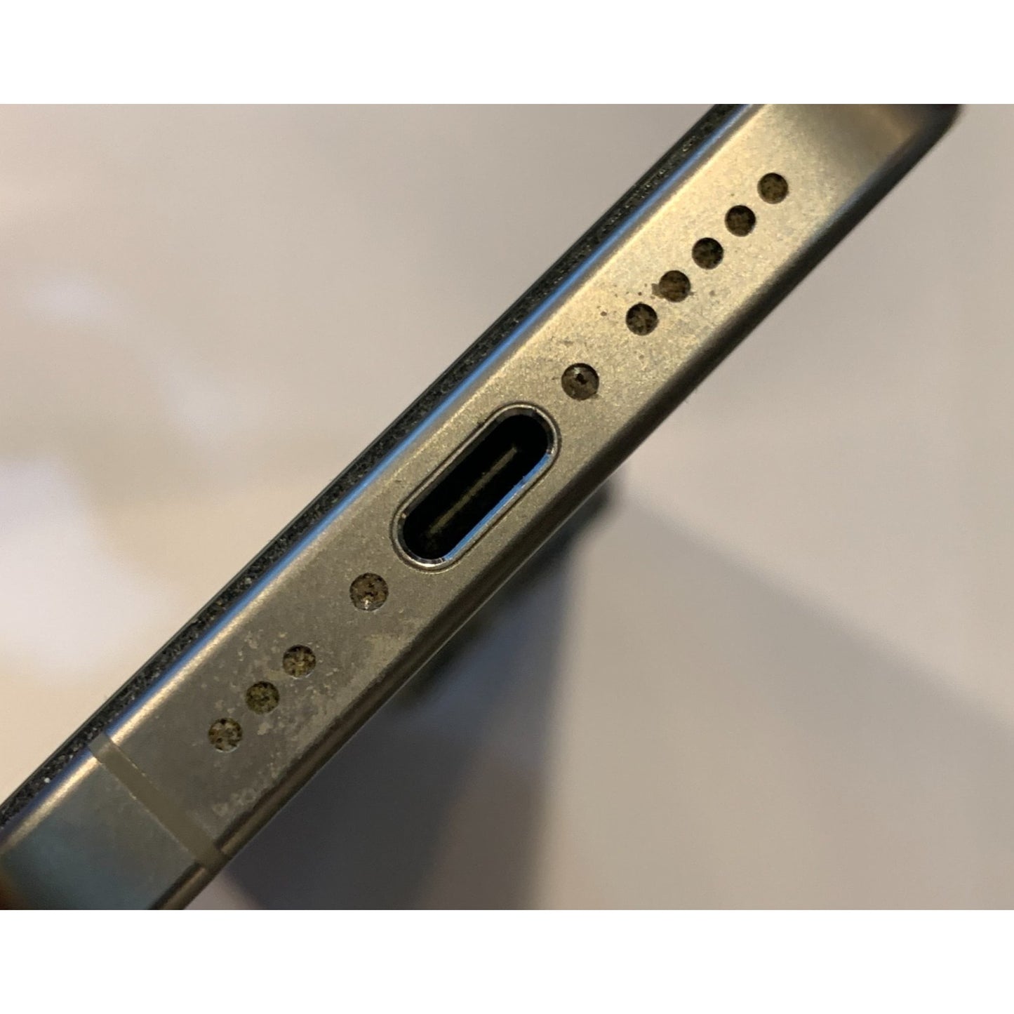T-Mobile Apple iPhone 15 Pro 128GB Natural Titanium MTQP3LL/A