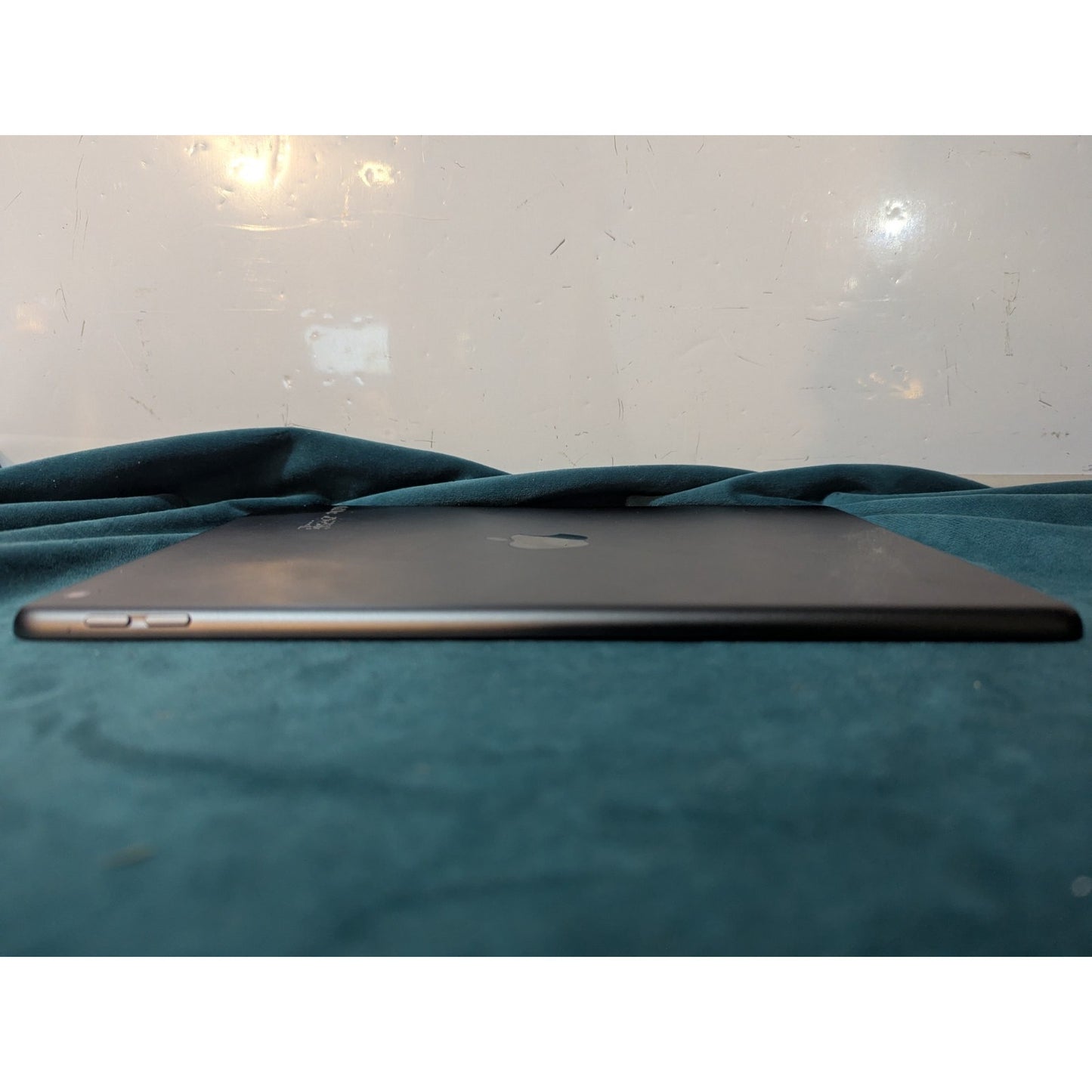 Apple Ipad 7th Gen Tablet A2197 128GB Wi-Fi Silver