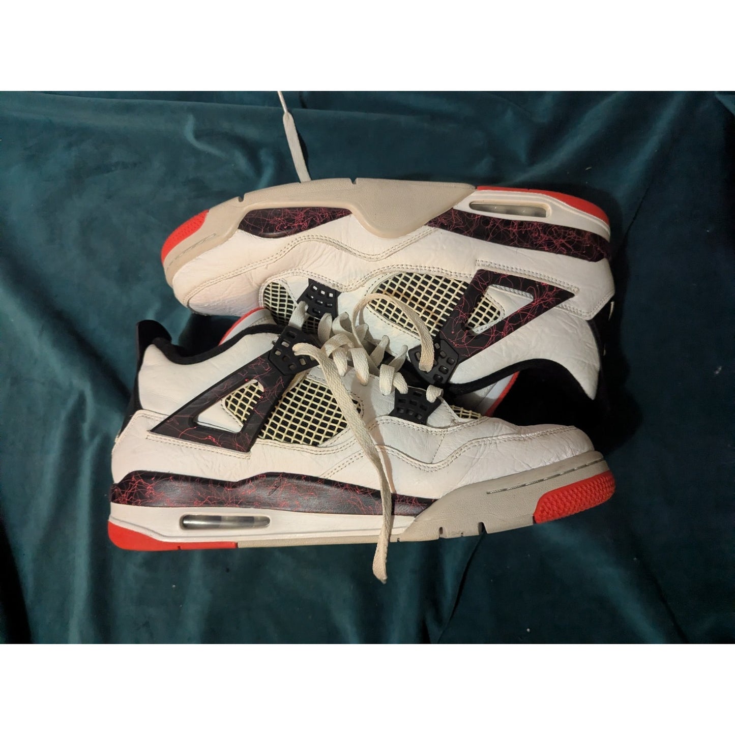 Nike Air Jordan 4 Retro Flight Nostalgia Size 12