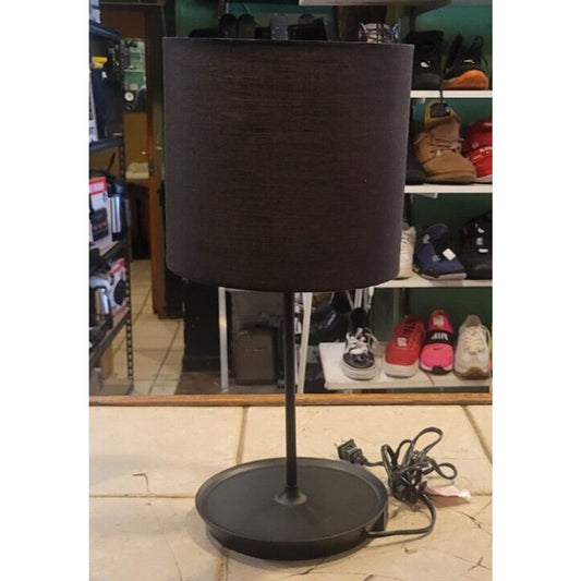 Table Lamp Room Essentials Table Lamp With USB Port Features A Drum Shaped Shade