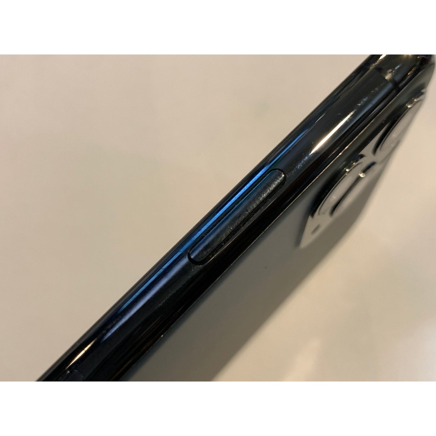 Apple iPhone 11 Pro Max 64GB (AT&T) A2161 Space Gray