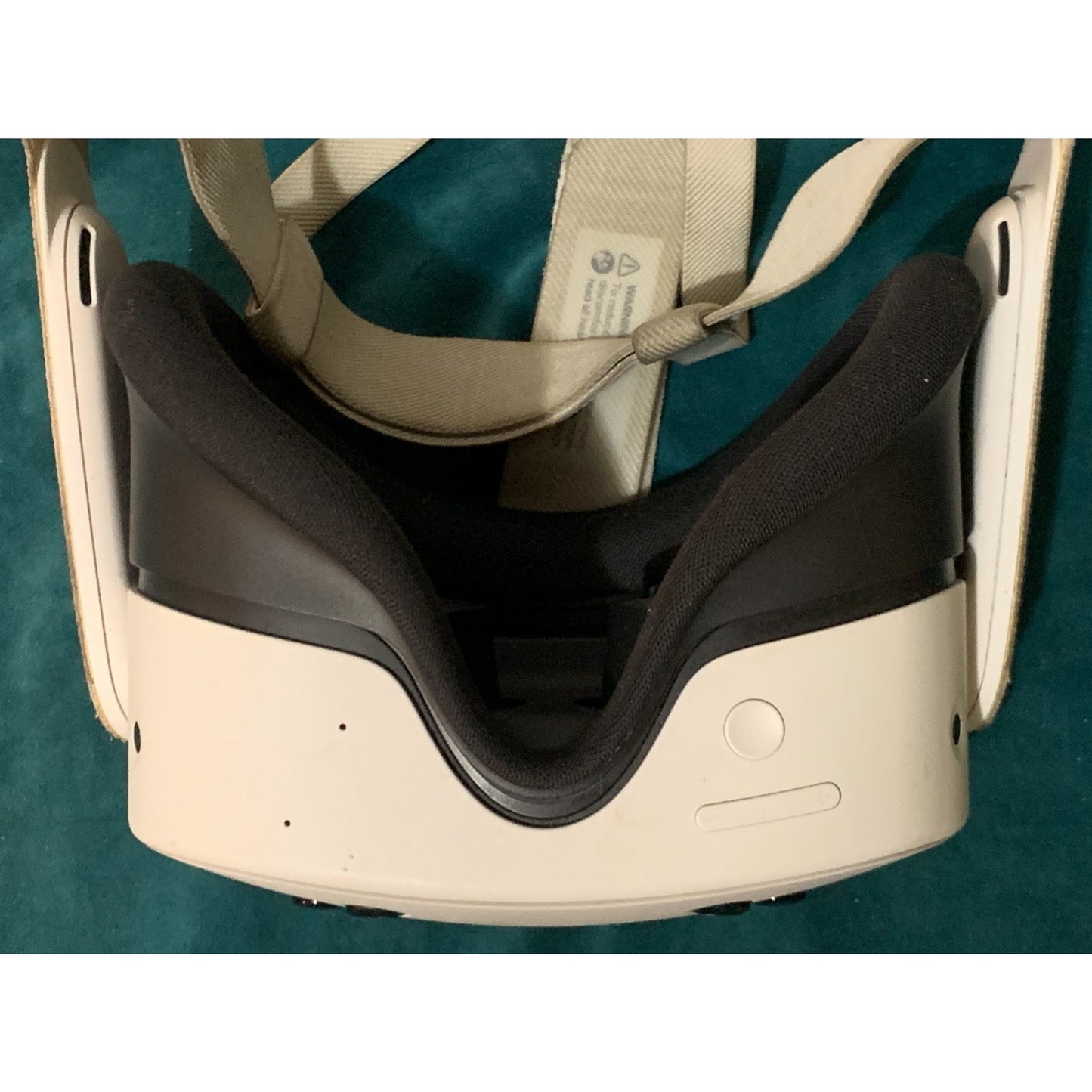 Meta Quest 3S 128GB Standalone All-in-One VR Headset