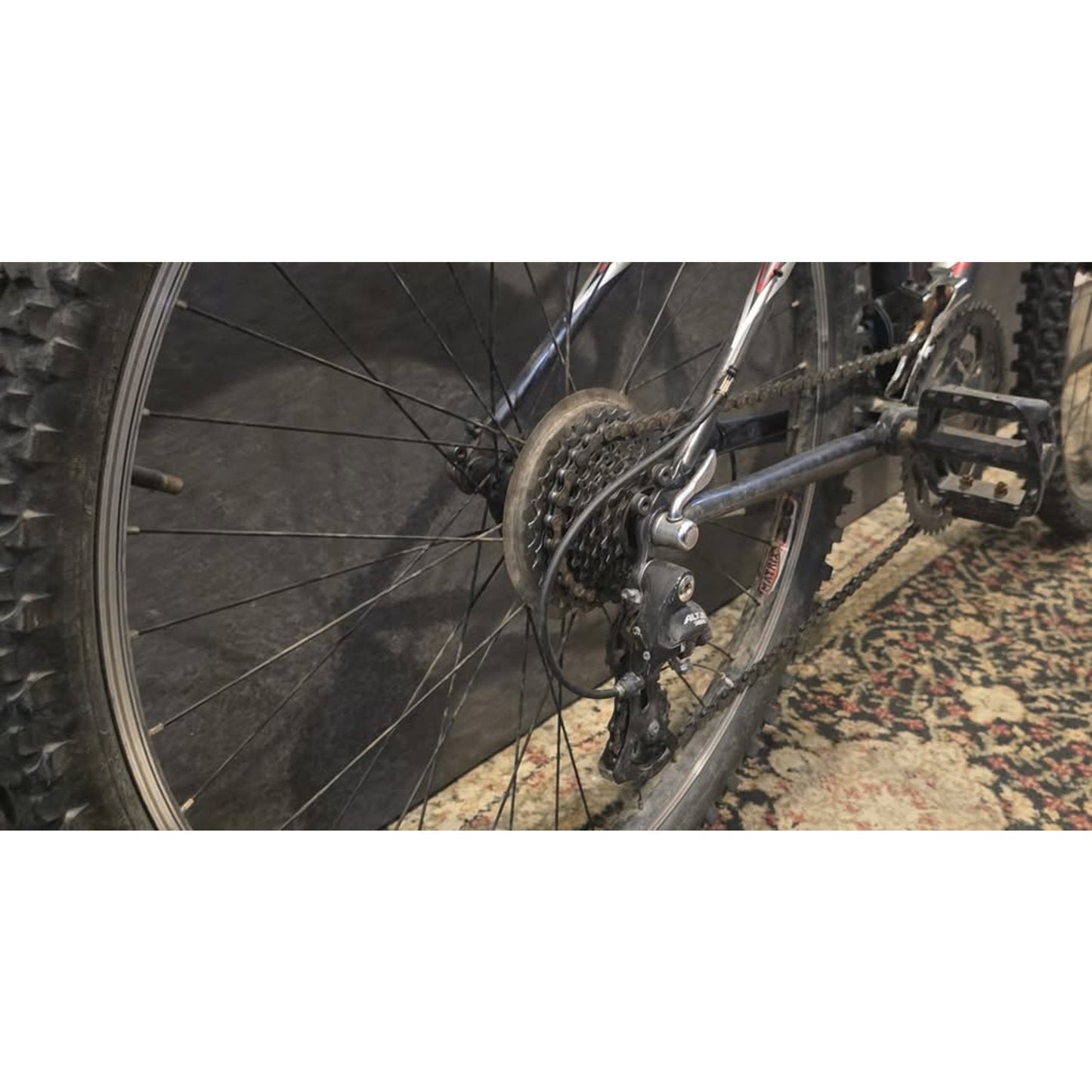 Trek 820 Mountain bike / 26" Wheels / 15.5" (S) Frame / 21 Speed /