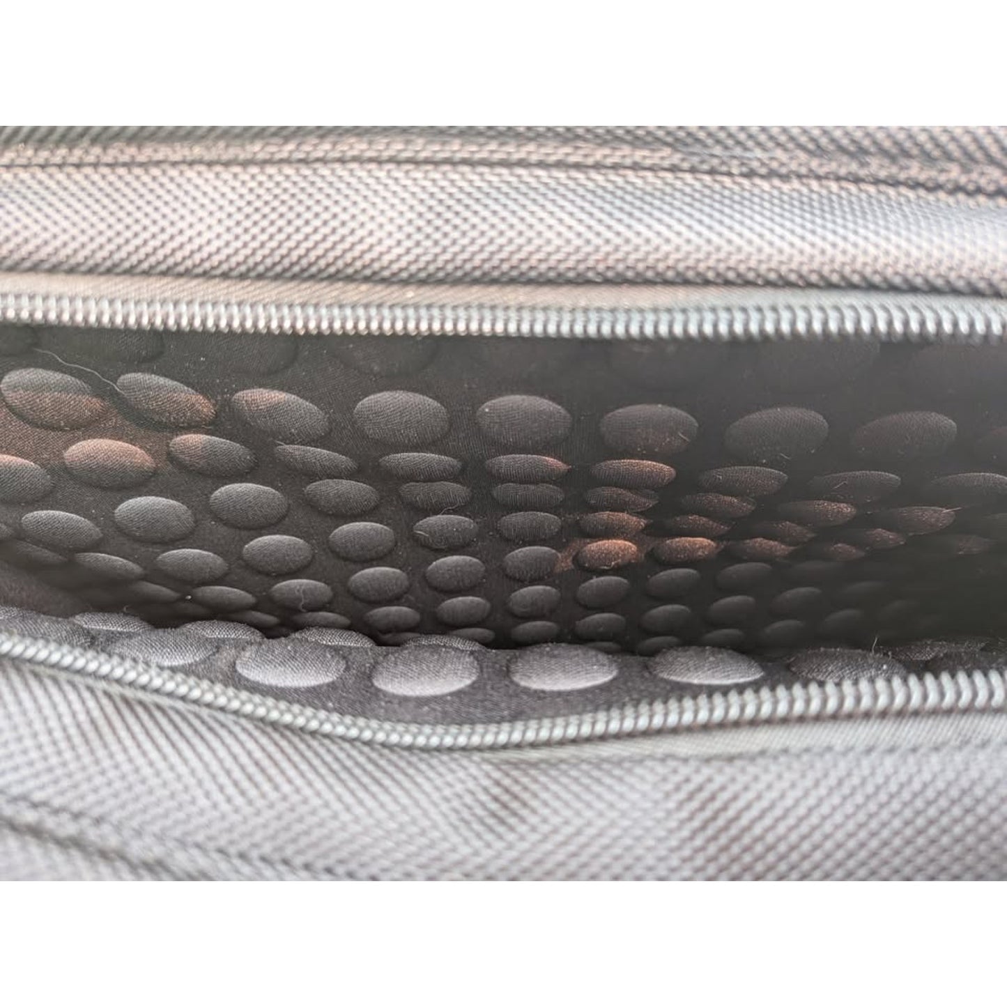 Samsonite Multi Pocketed Brief Laptop Bag / Black