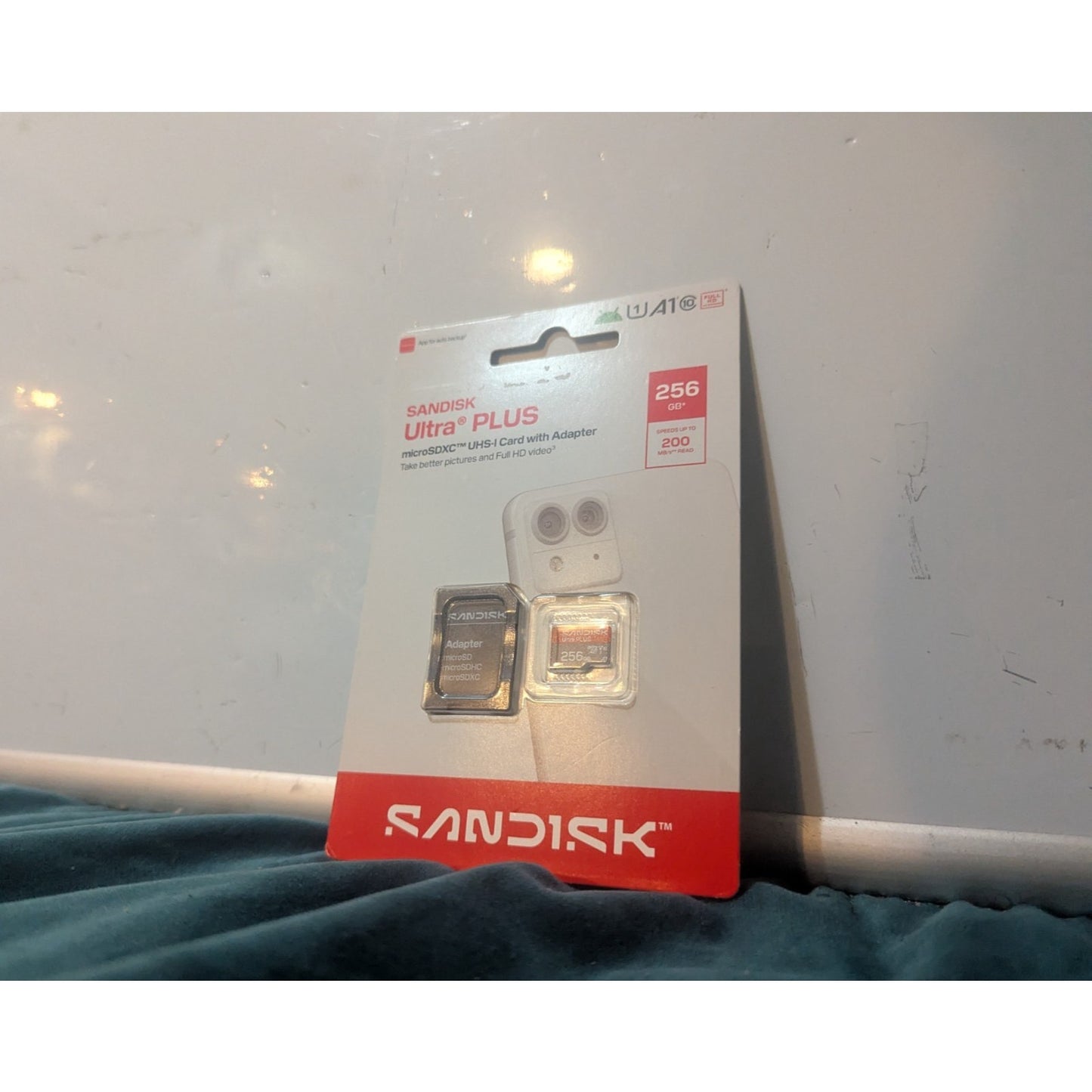 SanDisk Ultra PLUS MicroSDXC UHS-I 256GB