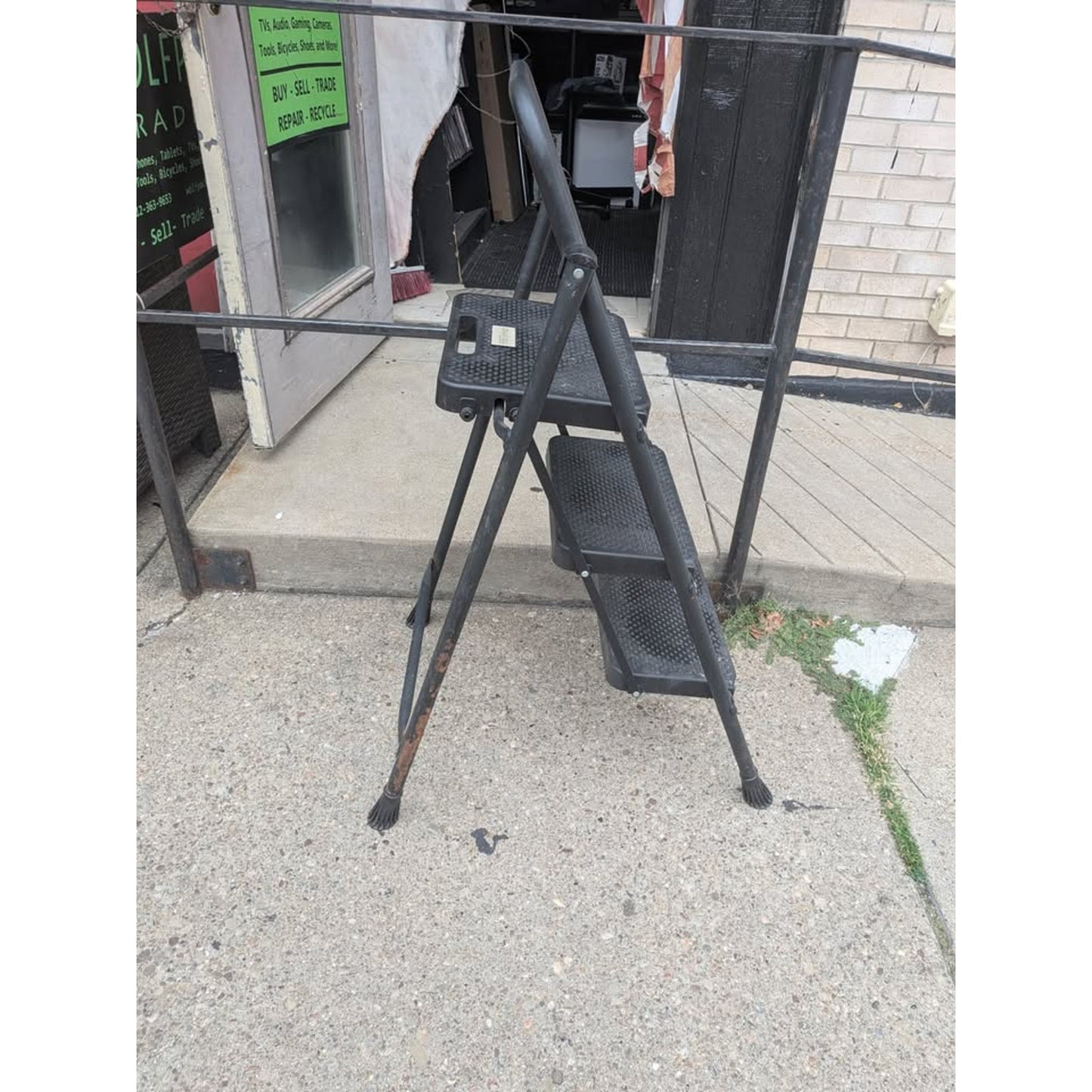 HBTower Folding Step Stool