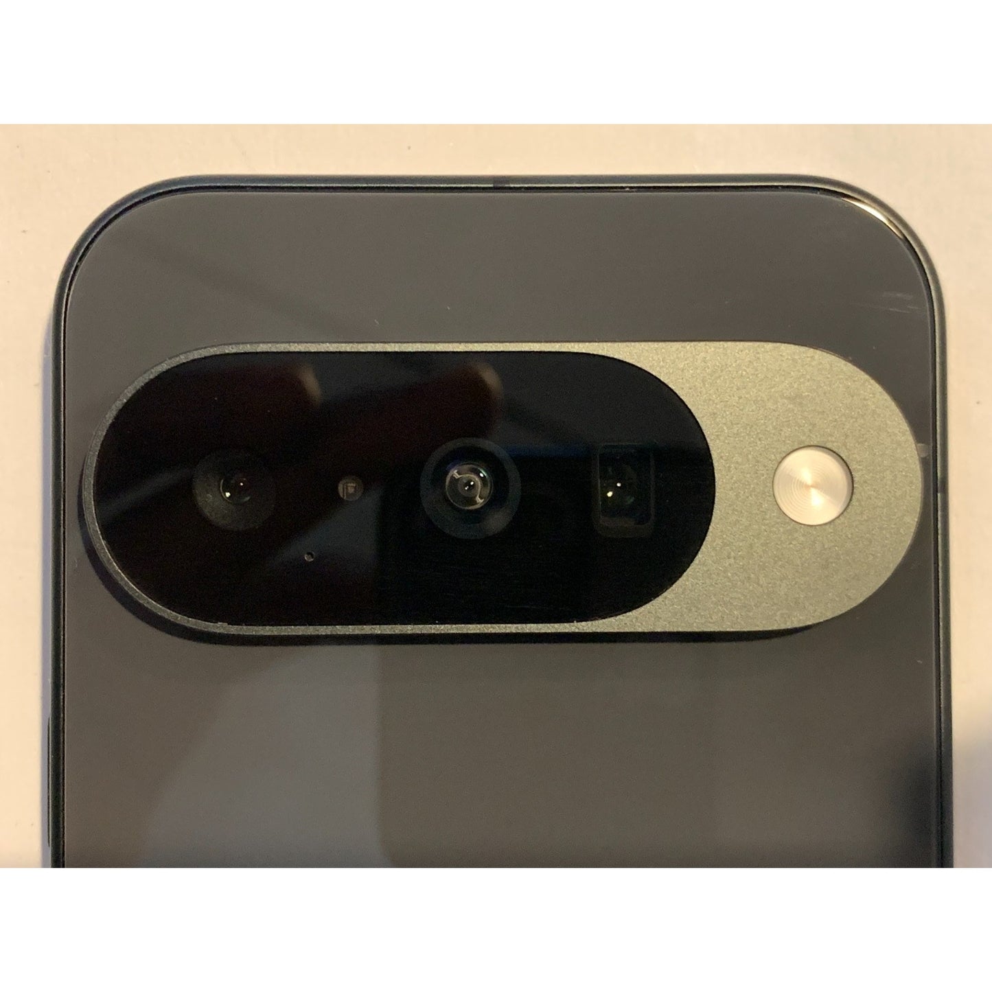 Google Pixel 10 128GB Black Smartphone GLBW0 FOR PARTS