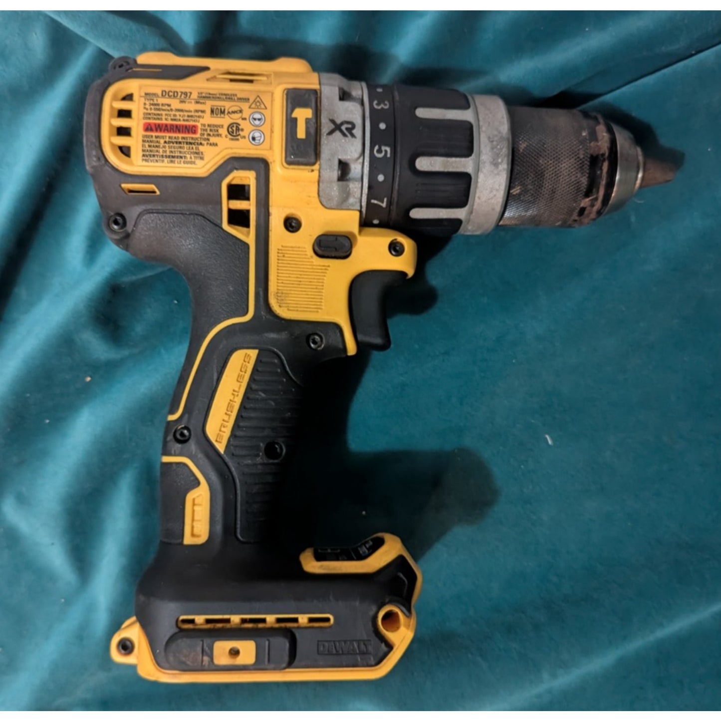 DEWALT 20V MAX XR Brushless Cordless Hammer Drill/Driver DCD797
