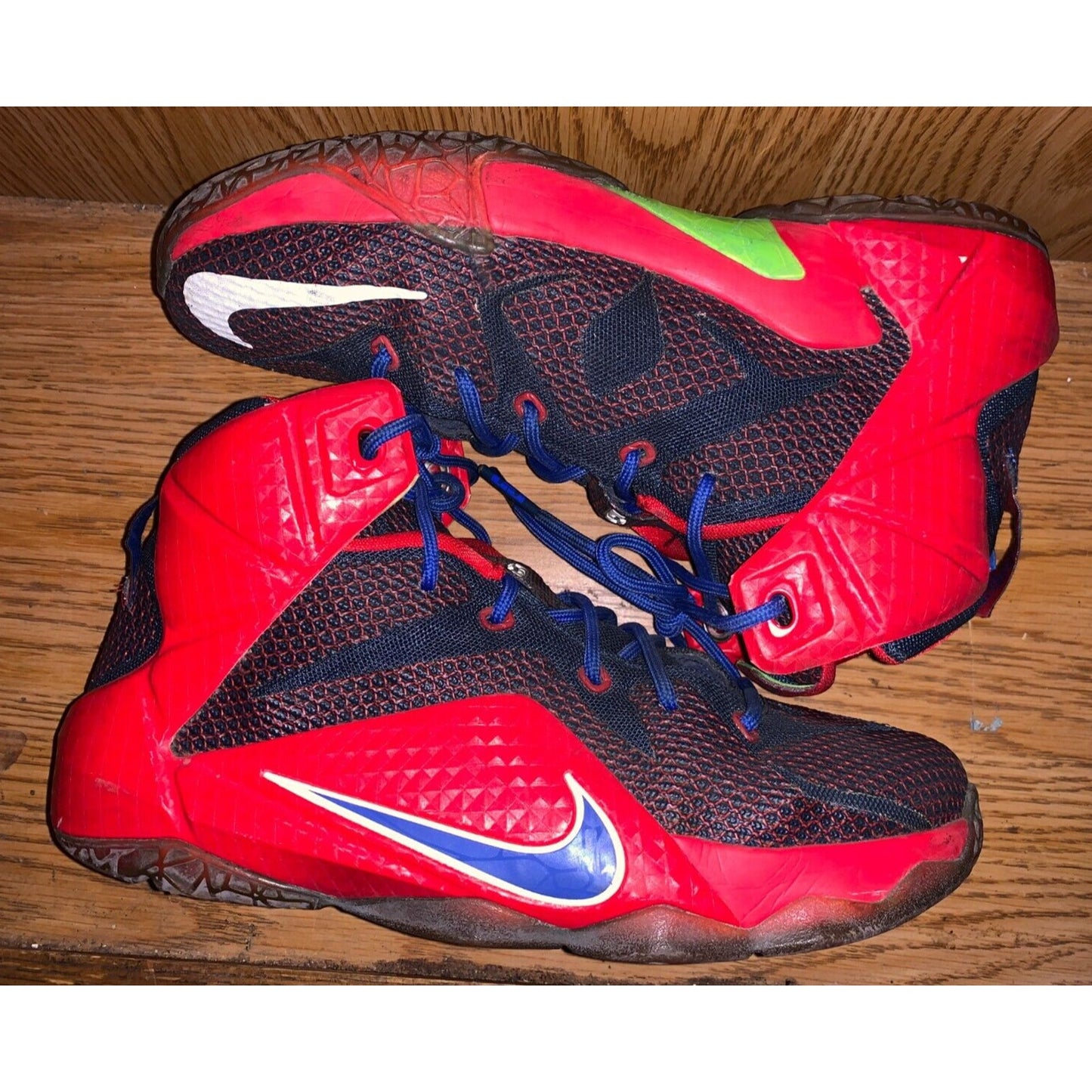 Nike Lebron 12 Superman 685181-601 Red/Blue/Black Size 6.5 Youth