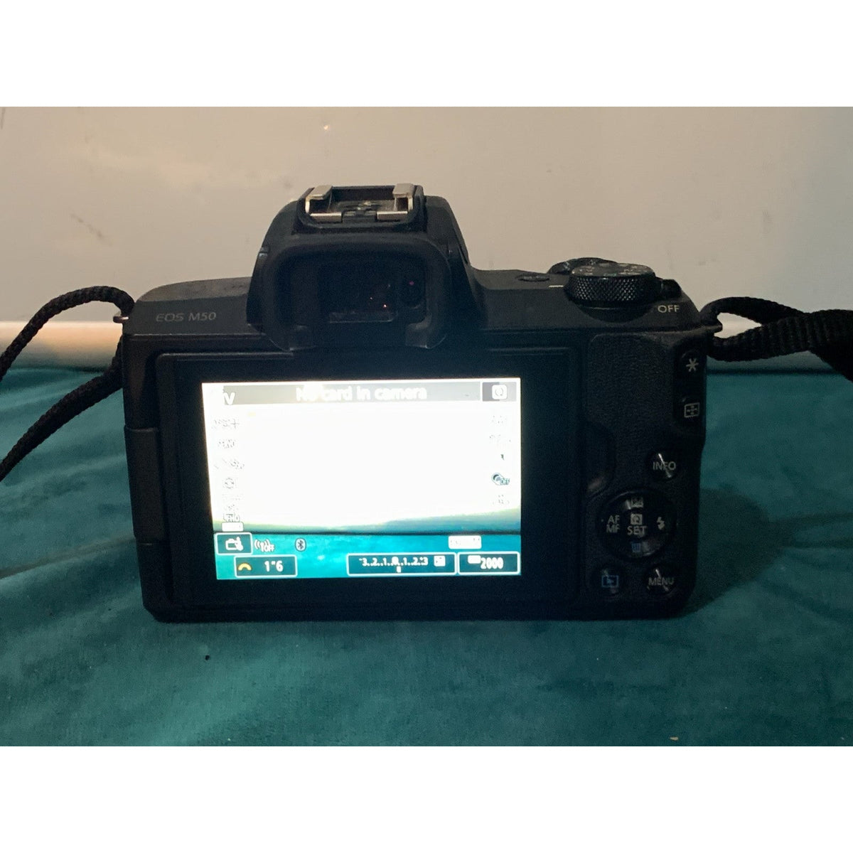 Canon EOS M50 24.1MP Camera Black with 15-45mm Lens & charger