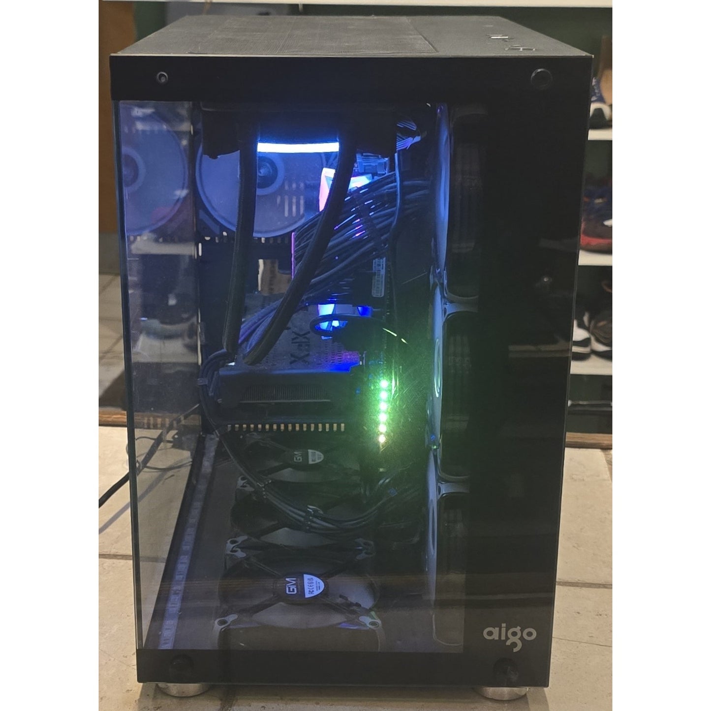 Custom Gaming Desktop / Ryzen 5 5600 / RX6500XT / 256SSD x2 / 16Ram /