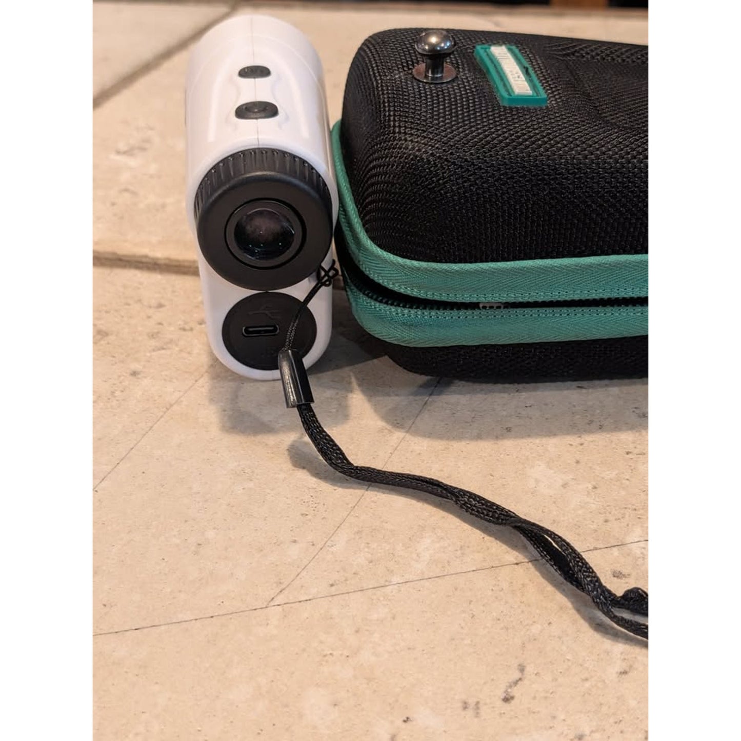 Range Finder for Golf, Disc Golf, 1500 Yards Laser Rangefinders w/ CR2 Battery