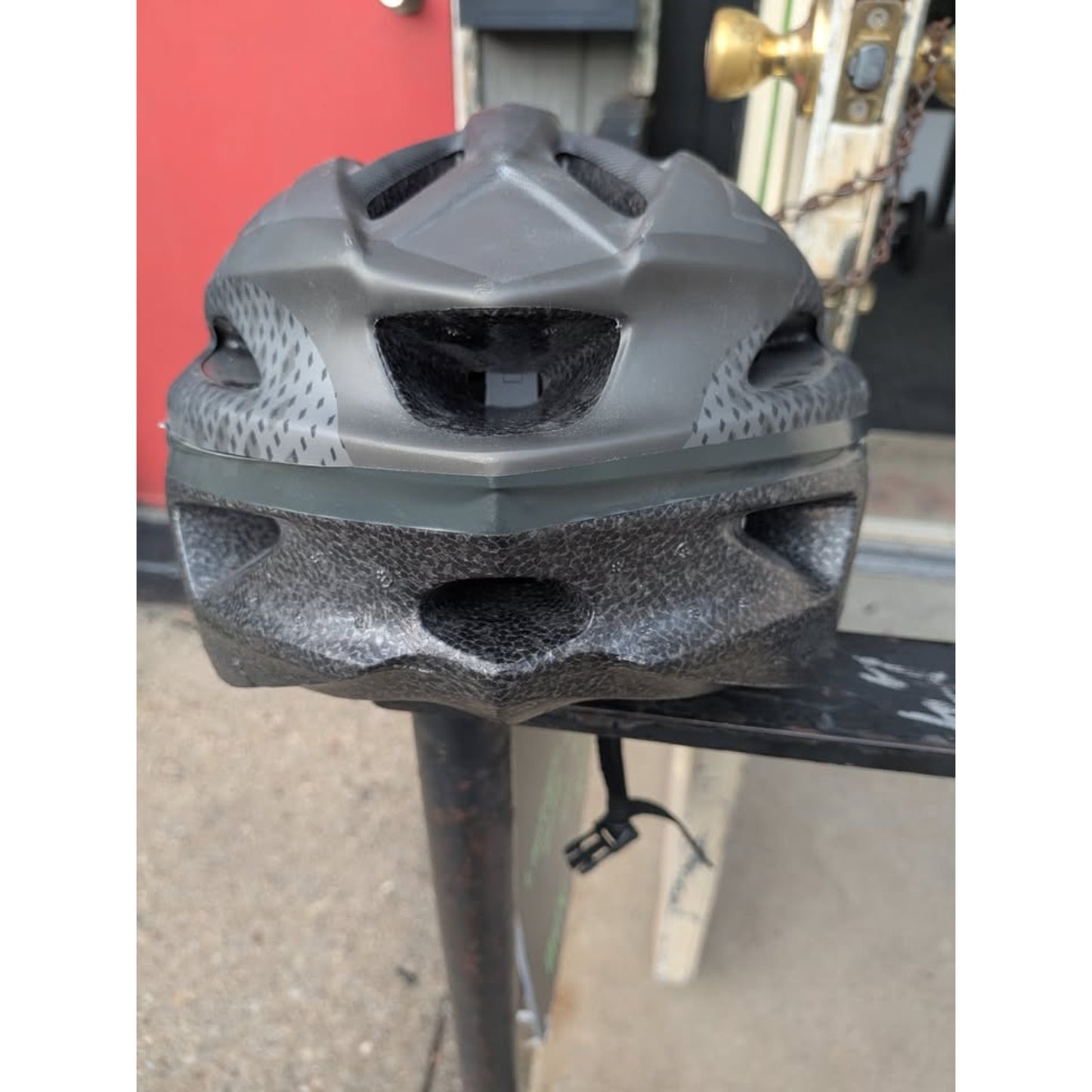 Adrenaline Bike Helmet / Black
