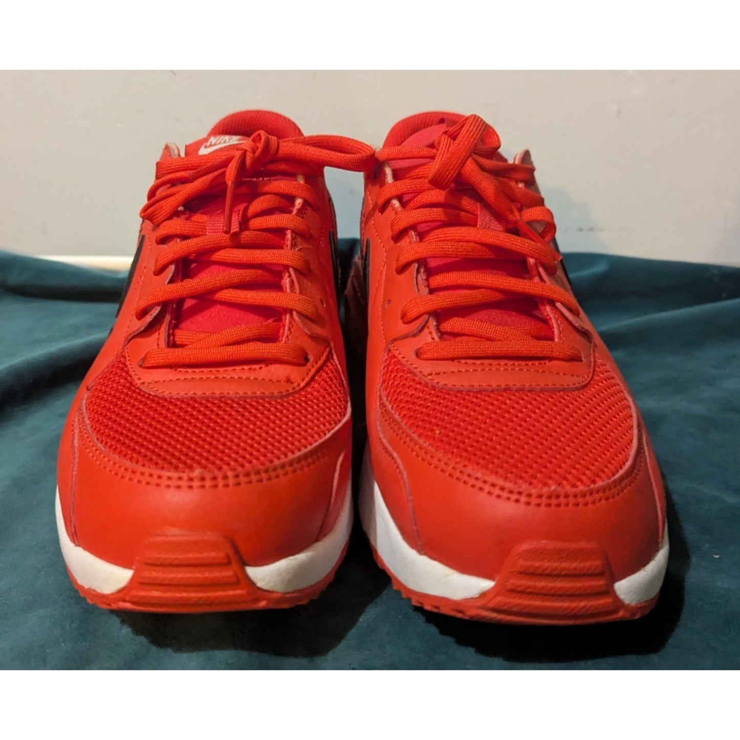Nike Air Max Excee Chili Red Black White