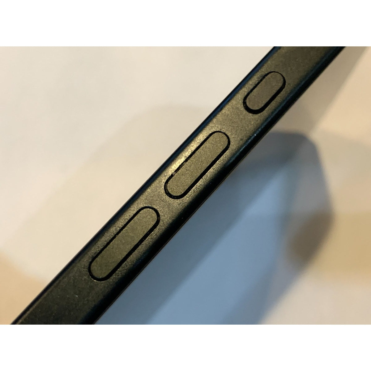 Apple iPhone 16 128GB - Black (Verizon ) Smartphone