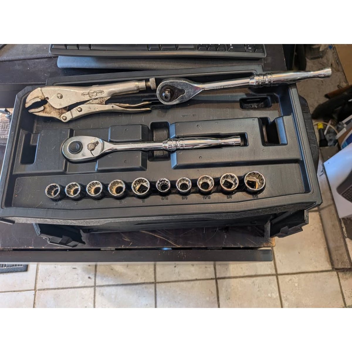 119 Piece Mechanic Tool Set / 1/2 to 3/8 to 1/4