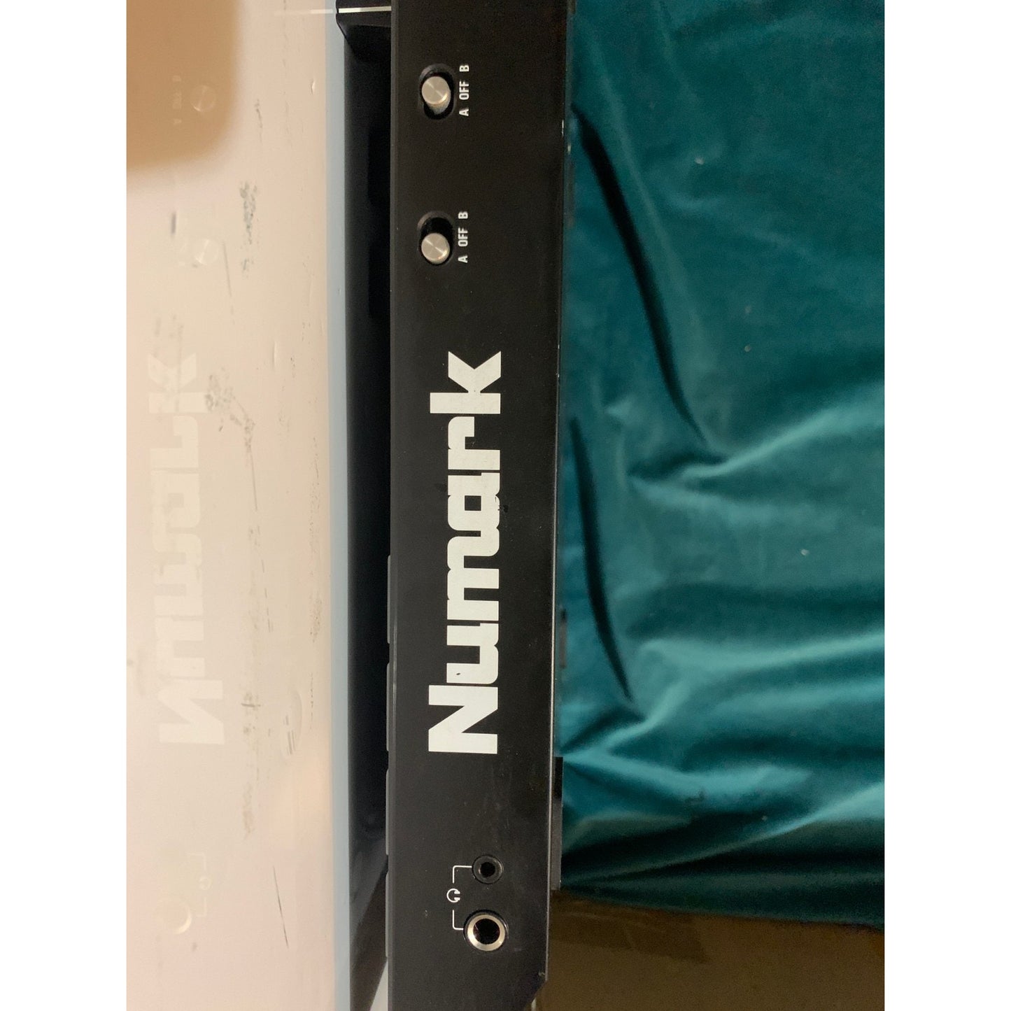 Numark Serato NS4FX 4-Channel DJ Controller