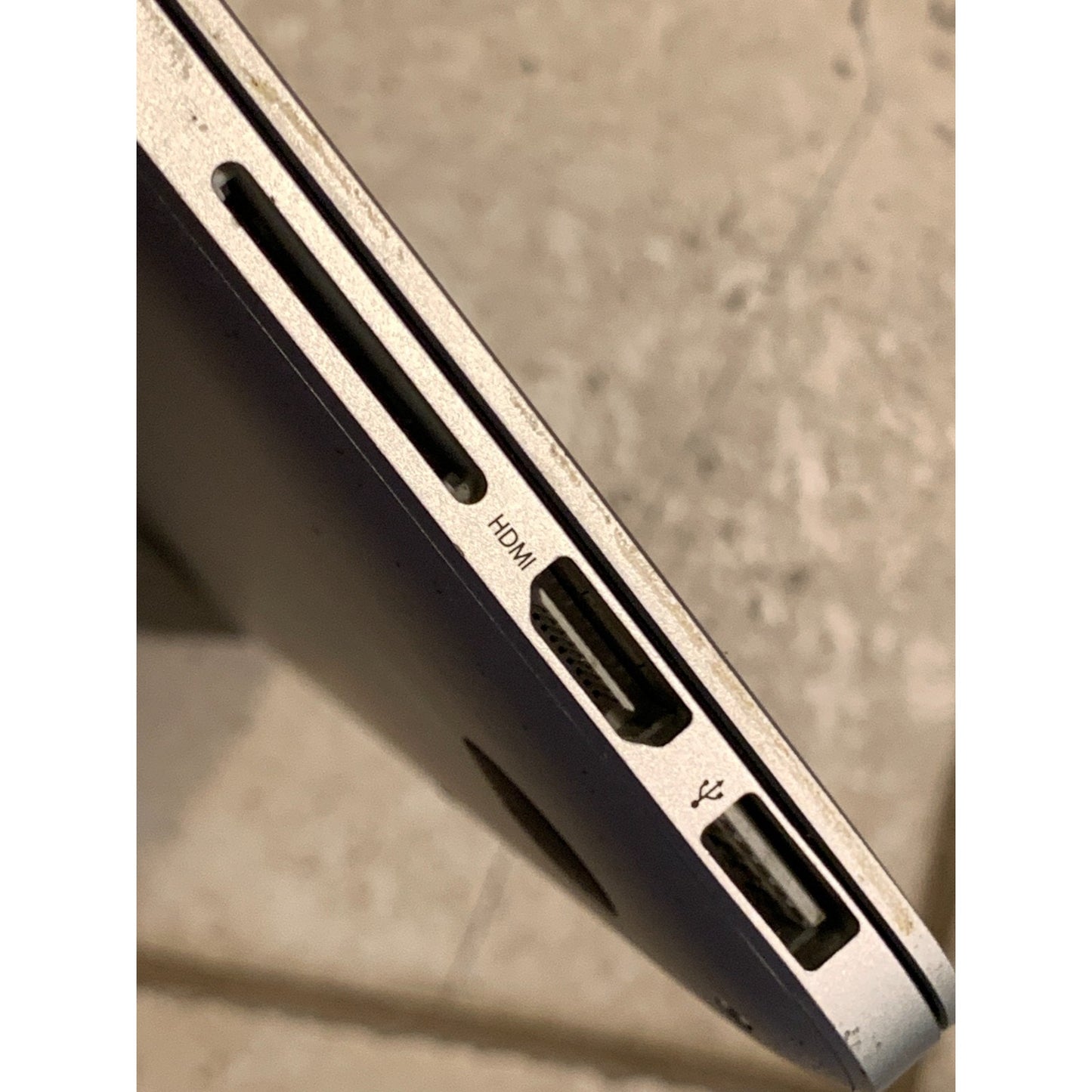 Apple MacBook Pro A1502 2015 Intel i5 2.9GHz 8GB Ram 128GB SSD Monterey