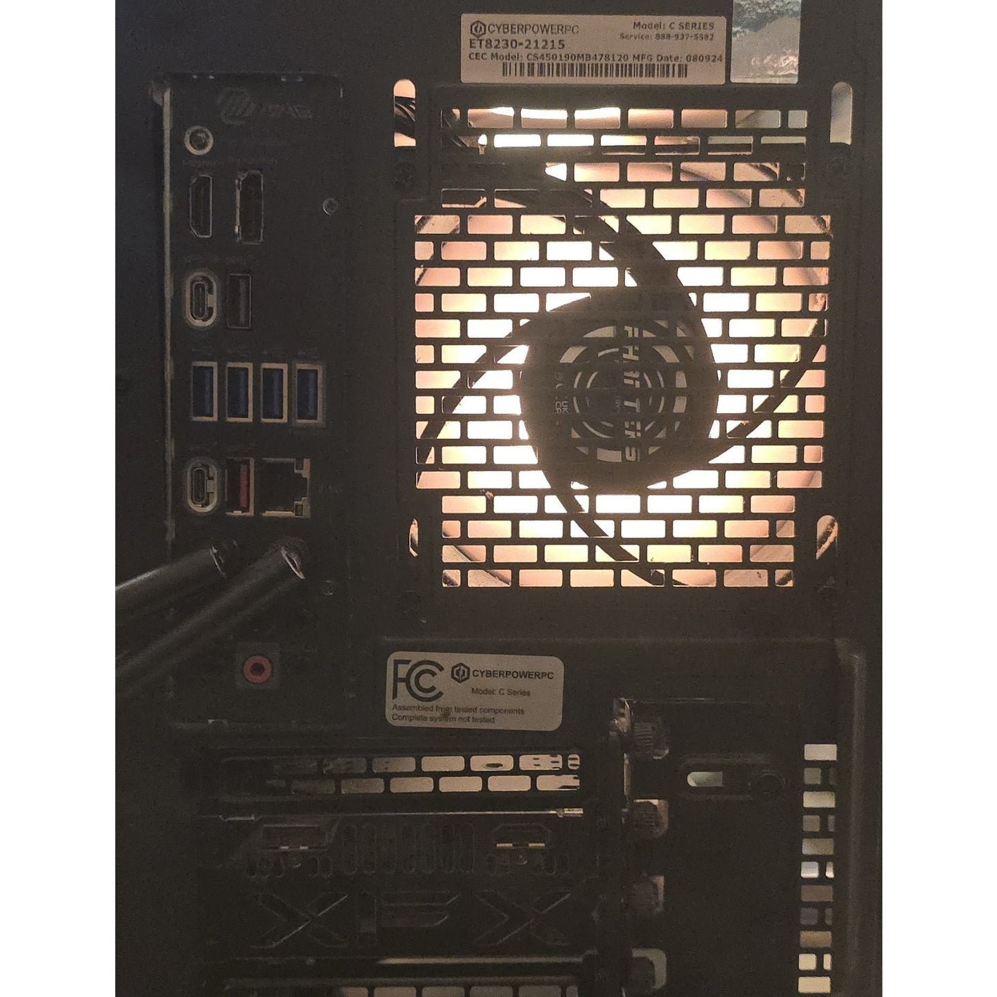 CyberPower Gaming PC / Ryzen 7-7700 / RX 6500XT / 128SSD & 1TB / 32Ram