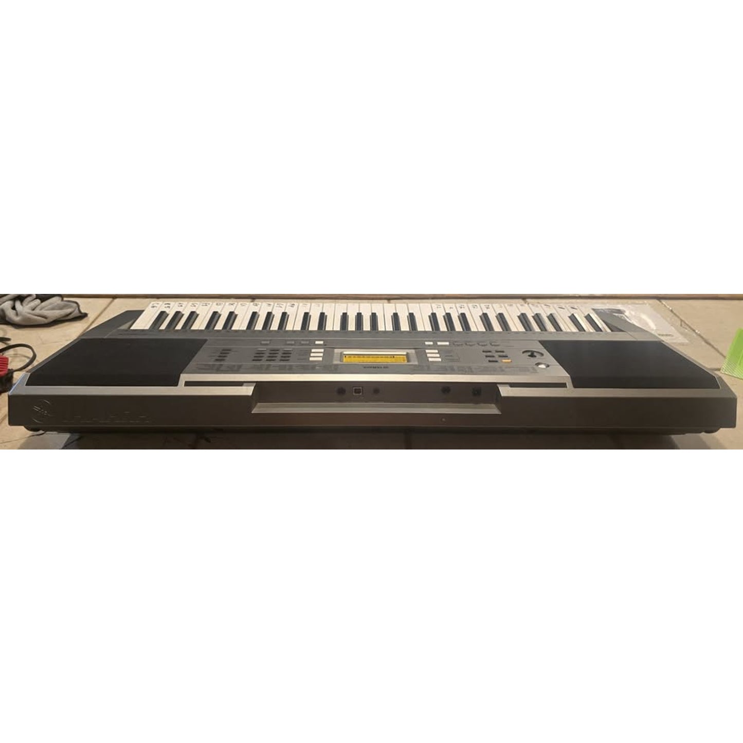 Yamaha 61-Key Portable Electric Keyboard / PSR E353 /
