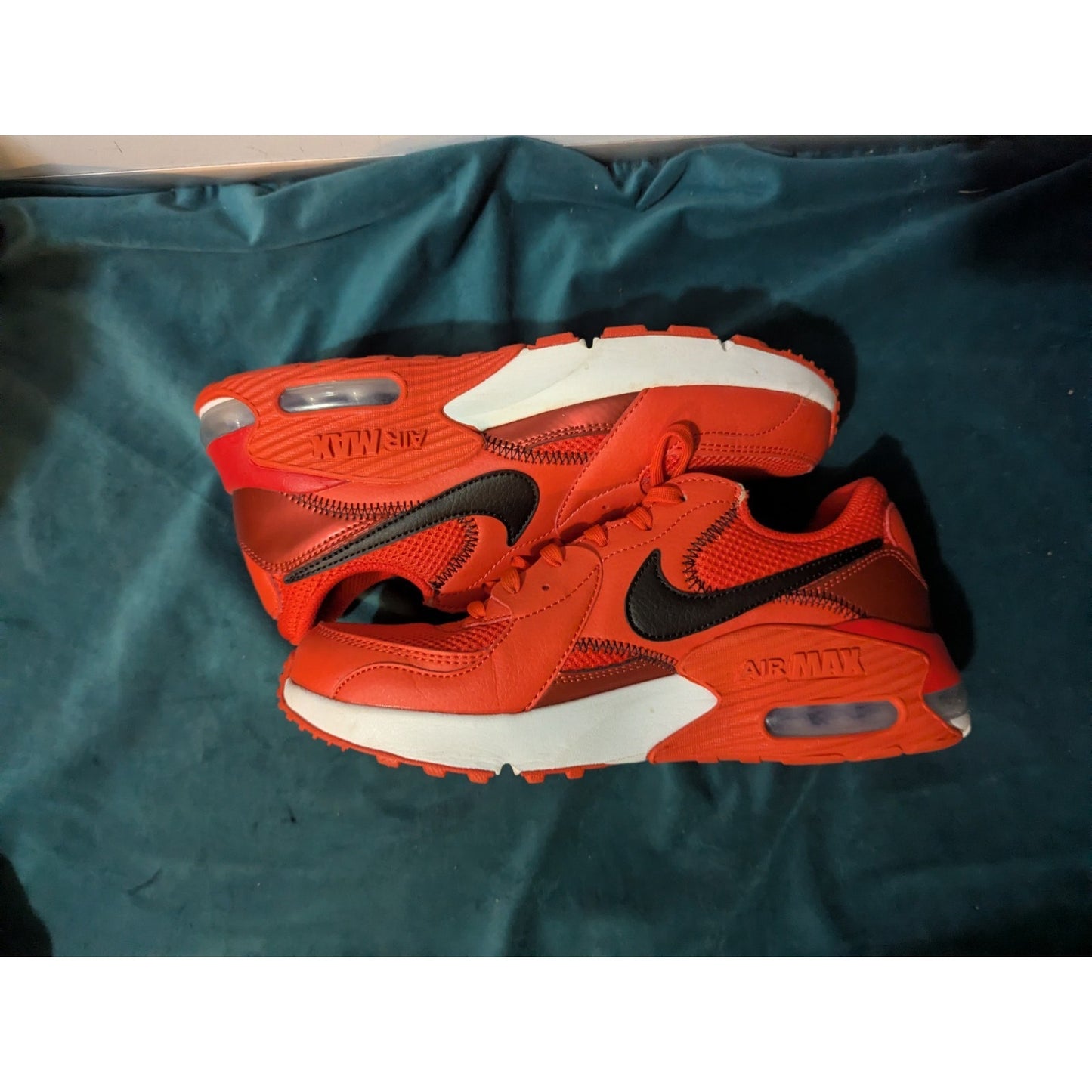 Nike Air Max Excee Chili Red Black White