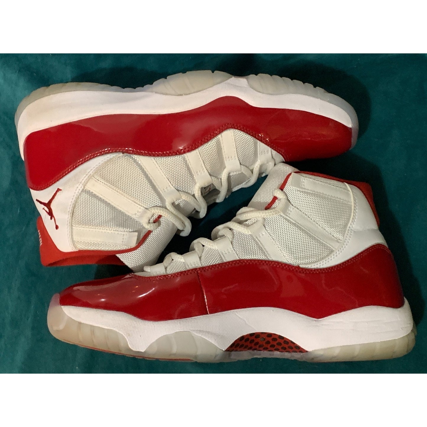 Nike Air Jordan 11 Retro Cherry Red White Mens Size 11 CT8012-116