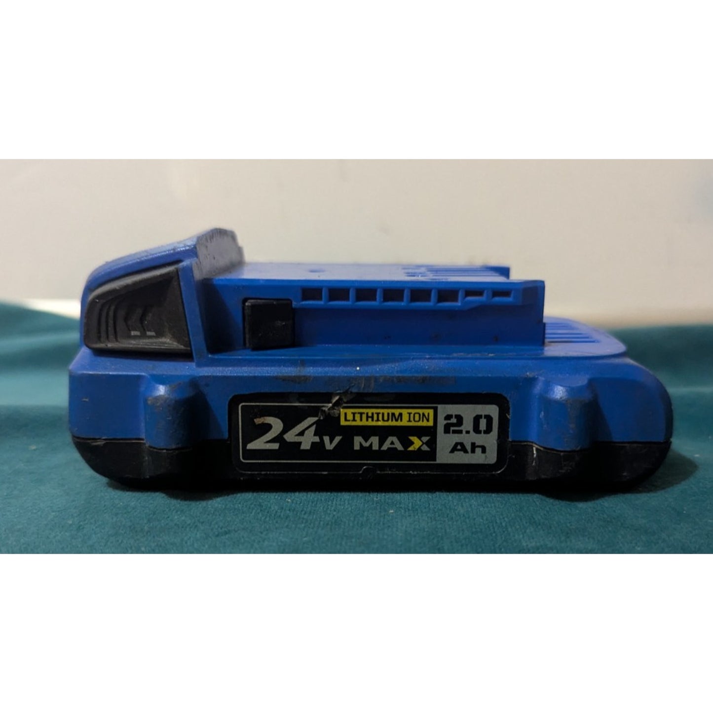Kobalt 24V 8 Battery Hedge Trimmer