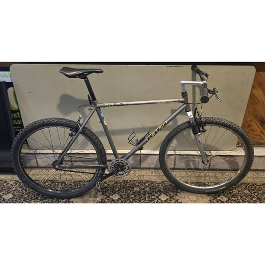 Montana Comp Mountain Bike / 20" Frame / 26" Wheels / Single Speed /