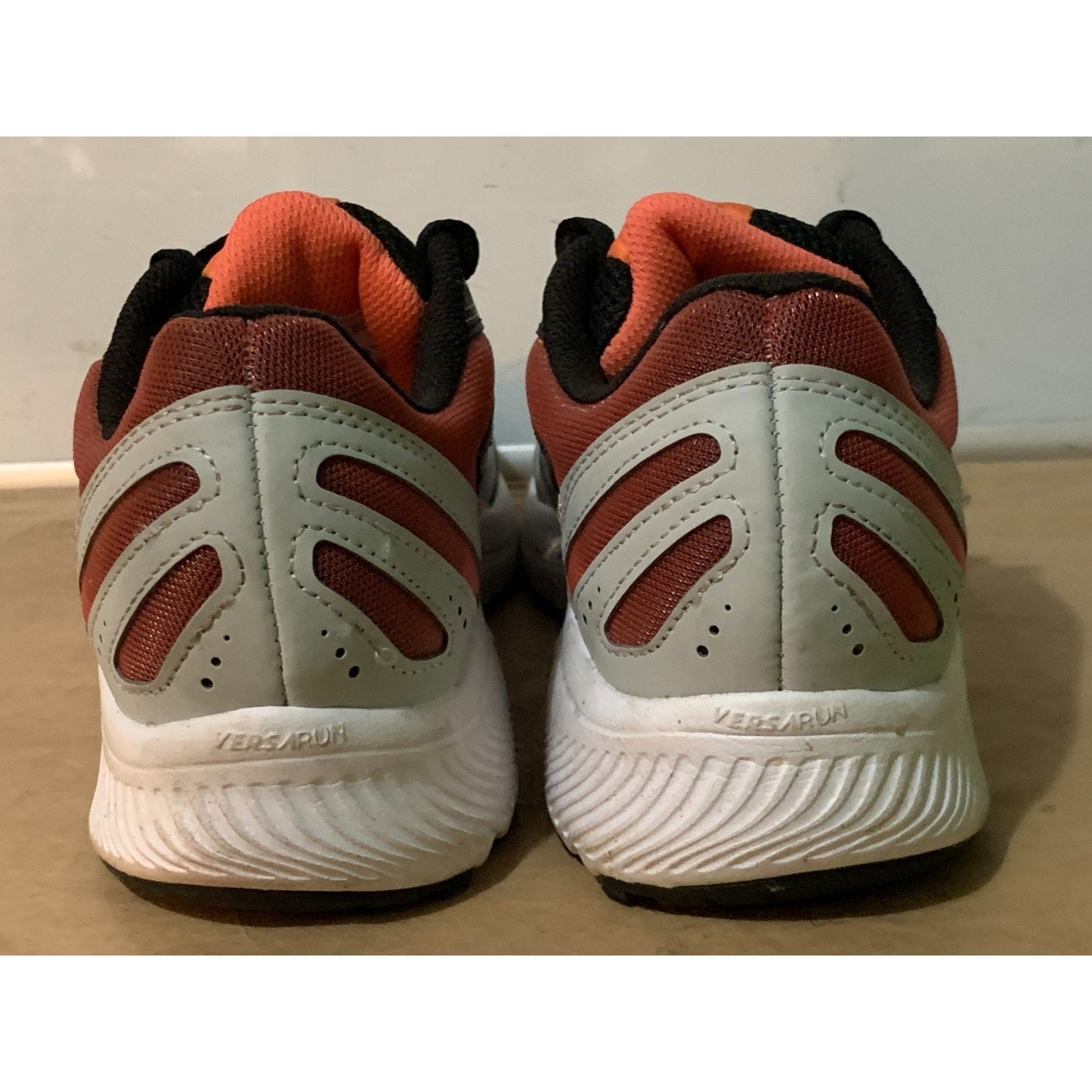 Saucony Womens Cohesion 15 S10701-16 Gray Running Shoes Sneakers Size 9