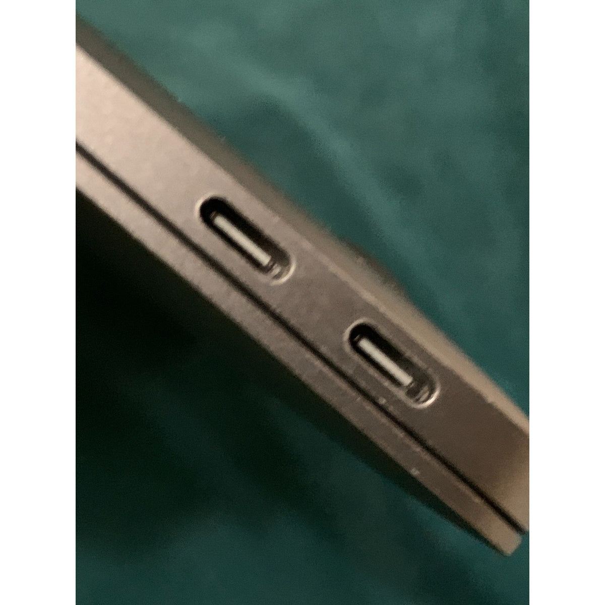 Apple MacBook Air A2179 (2020) 13.3" | i5-1030NG7 | 8GB PC4L | 256GB Sequoia