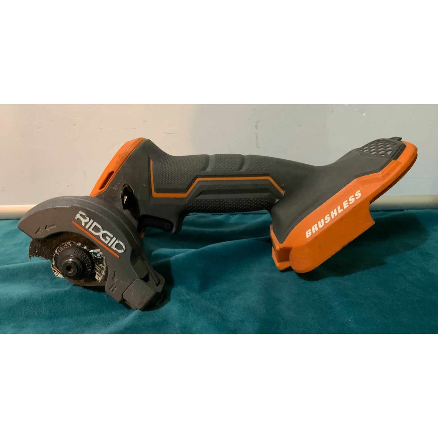 RIDGID R87547B 18V SubCompact Brushless 3 in. Multi-Material Saw Tool Only