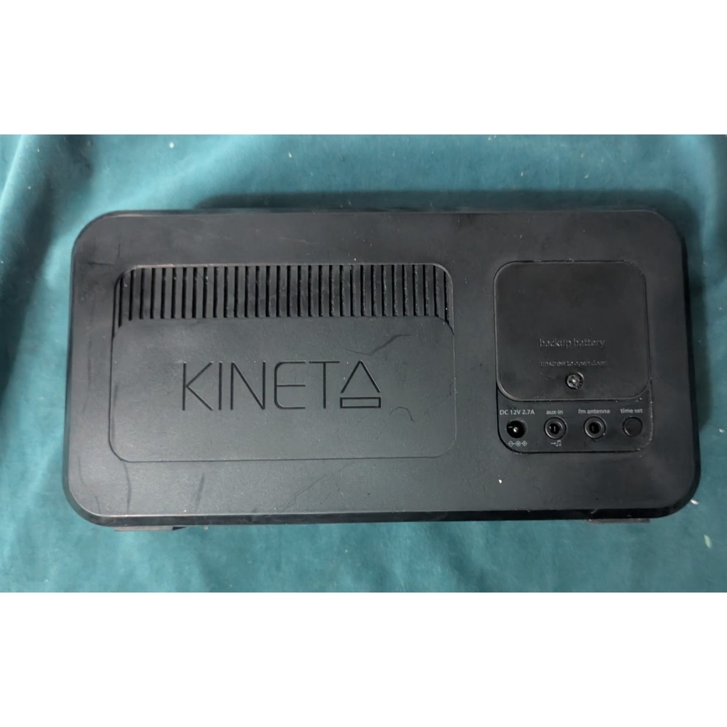 iHome Kineta K2 Dual Charging Stereo Alarm Clock Radio