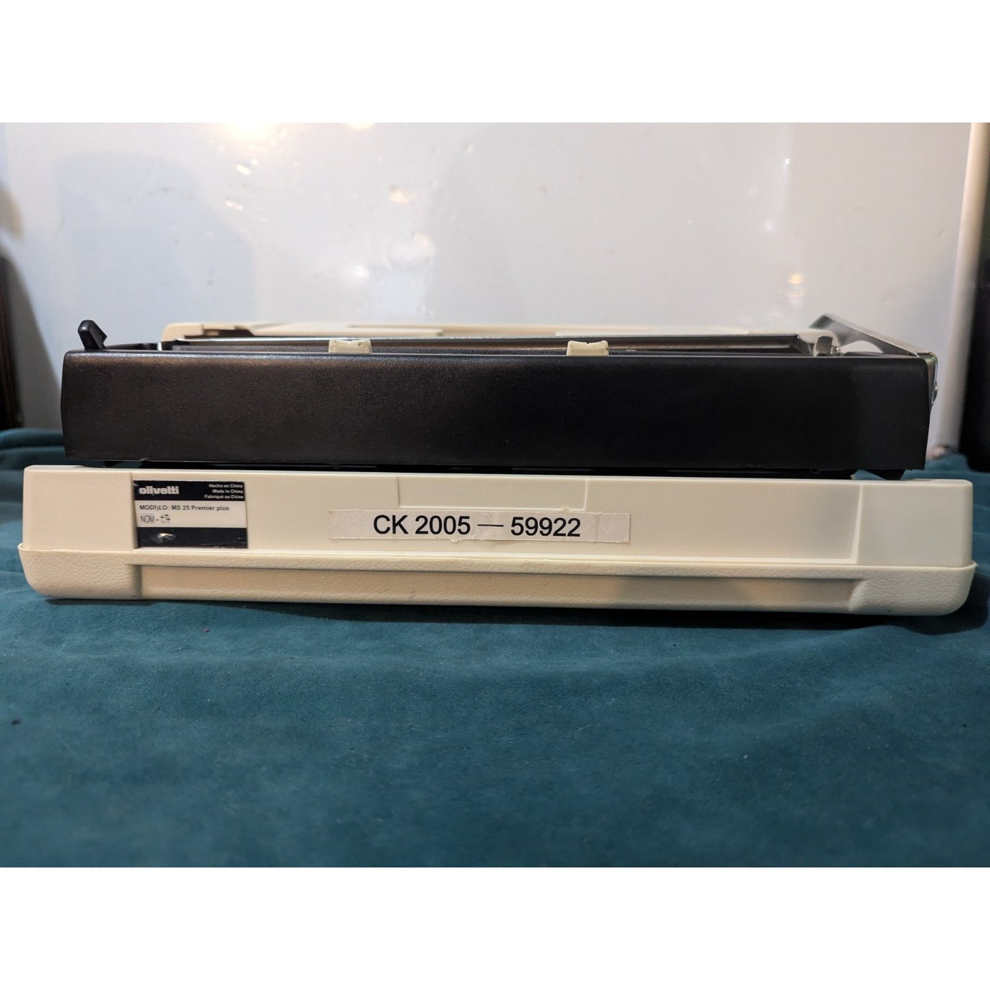 Olivetti MS 25 Premier Plus Typewriter White